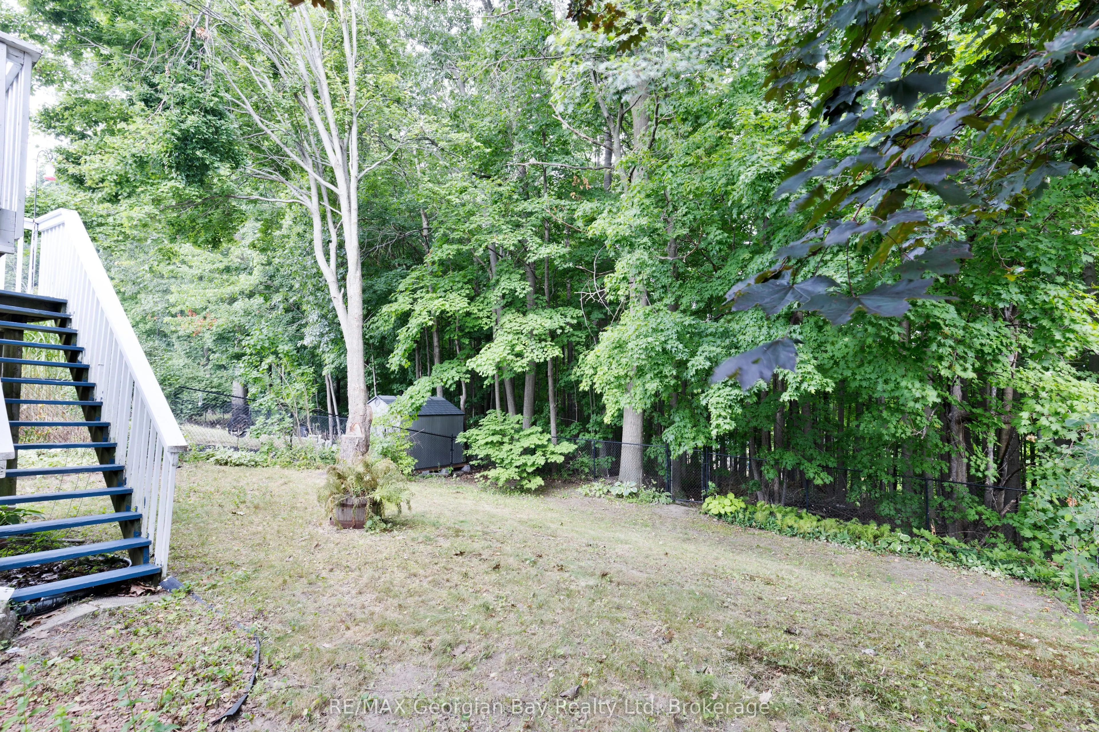 1057 Dina Crescent