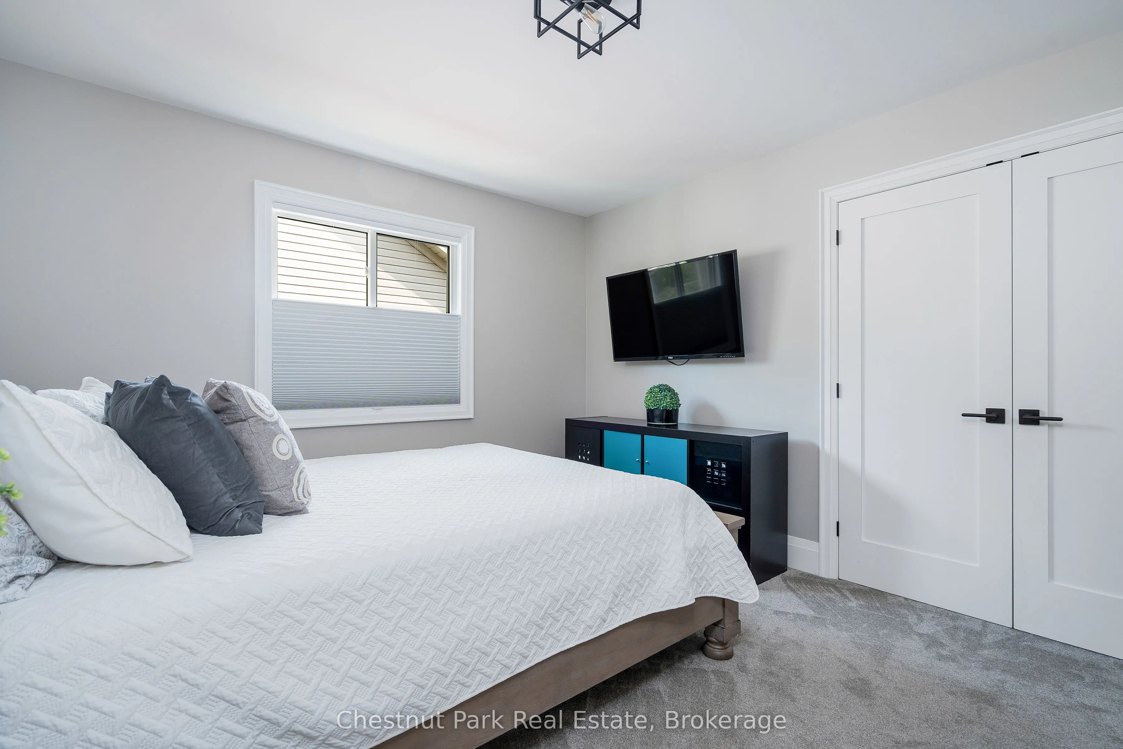 13 Brooke Avenue