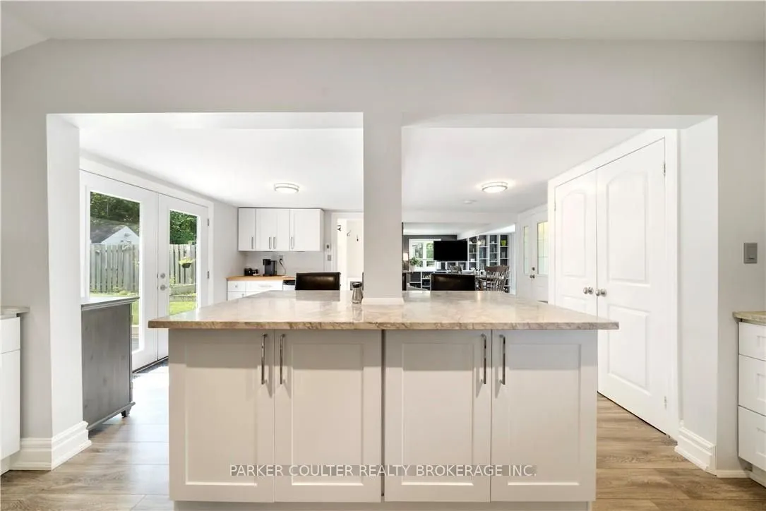 3 Earldom Boulevard