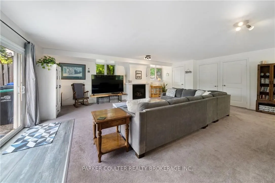 3 Earldom Boulevard