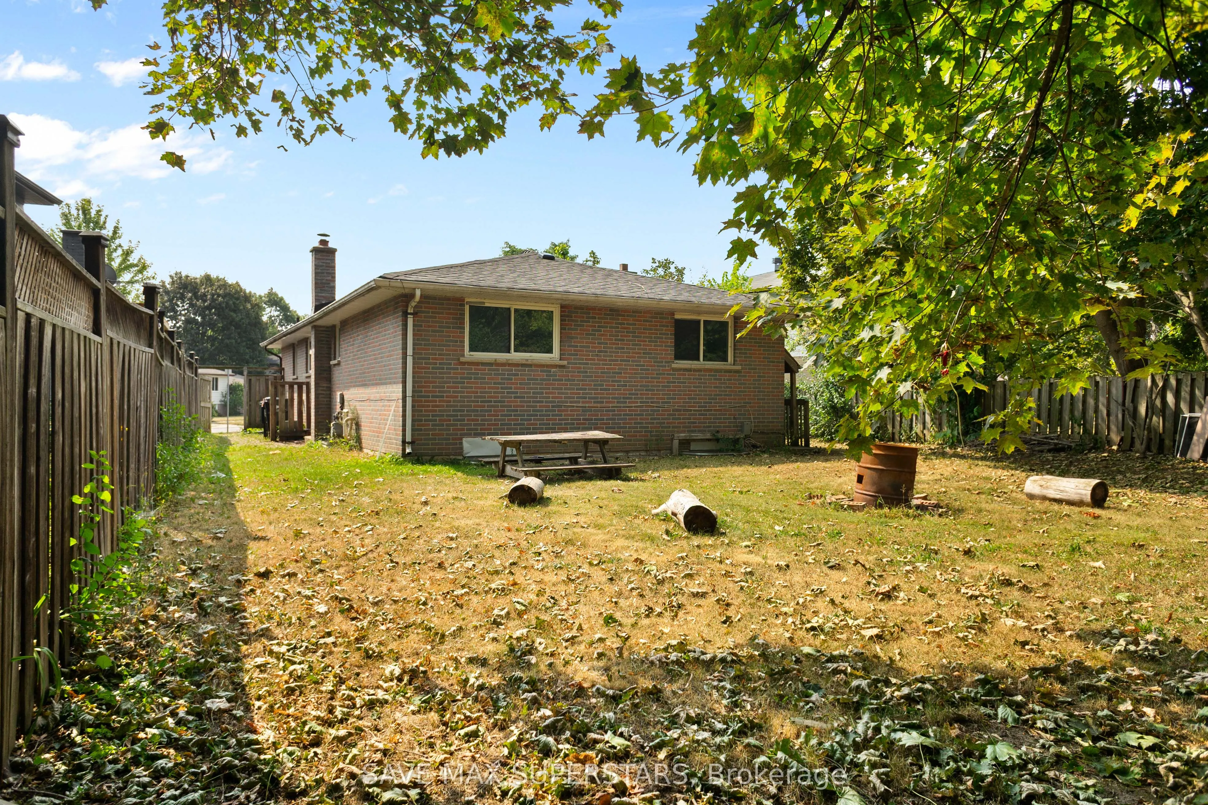 71 College Crescent