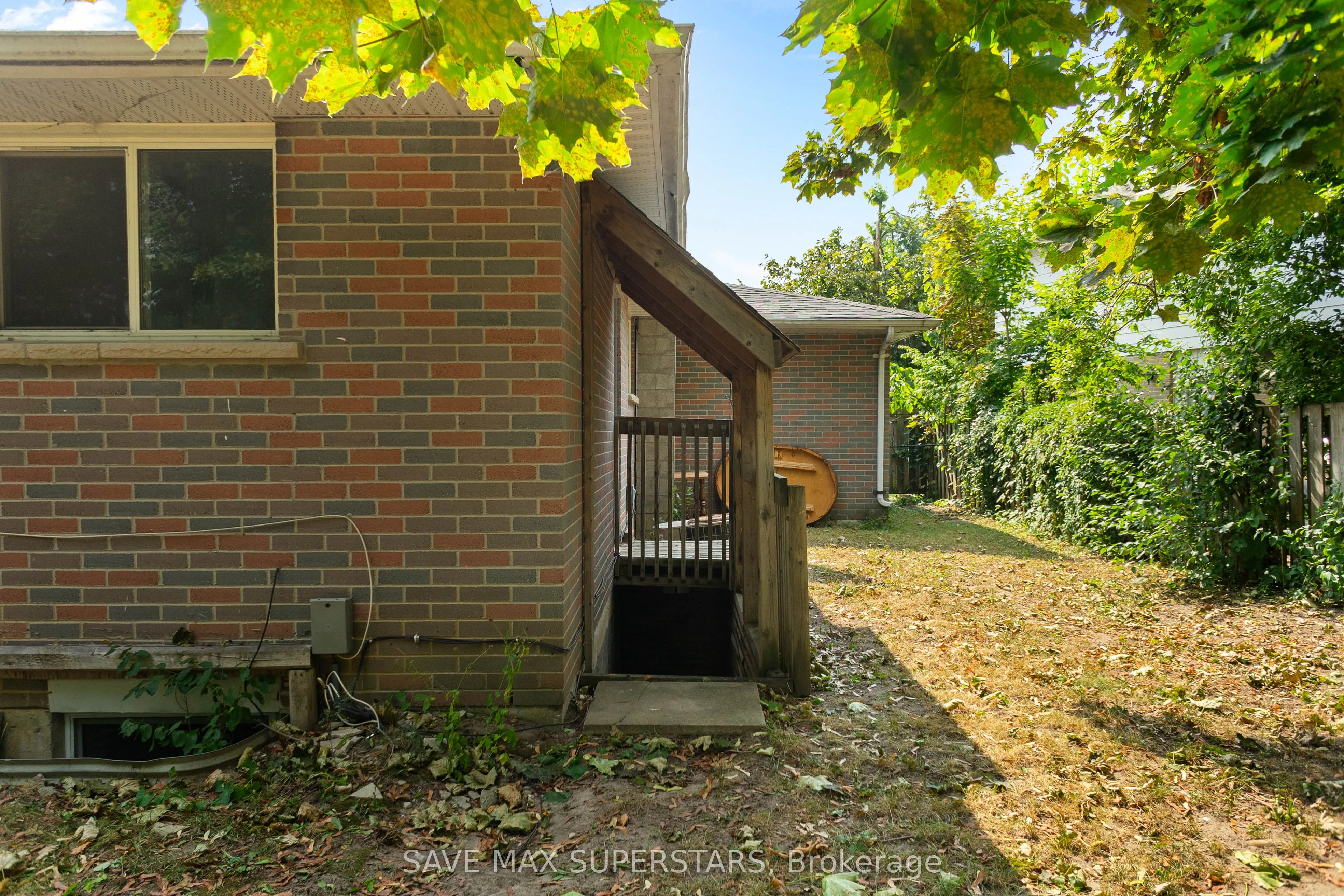 71 College Crescent