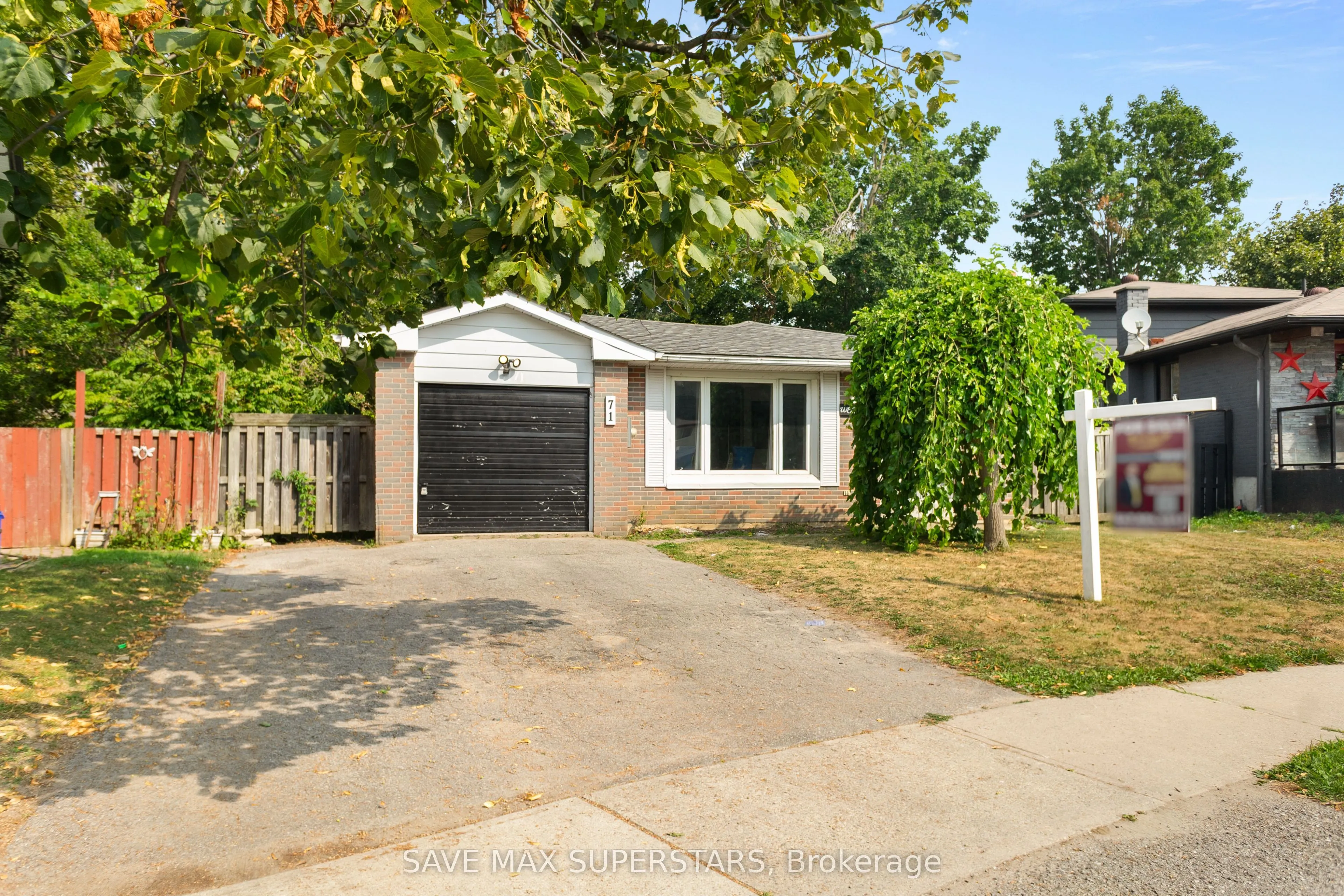 71 College Crescent