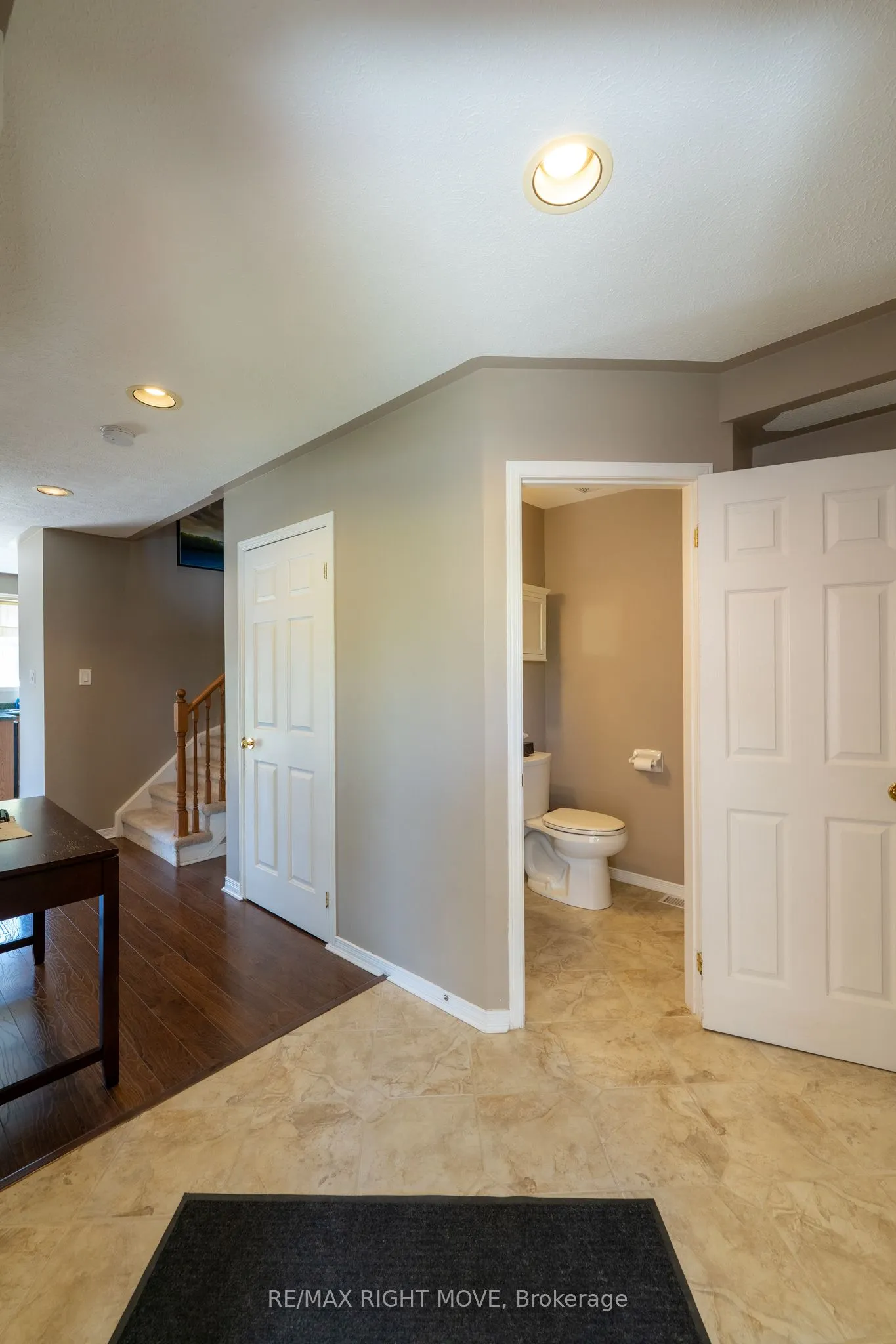 147 Julia Crescent