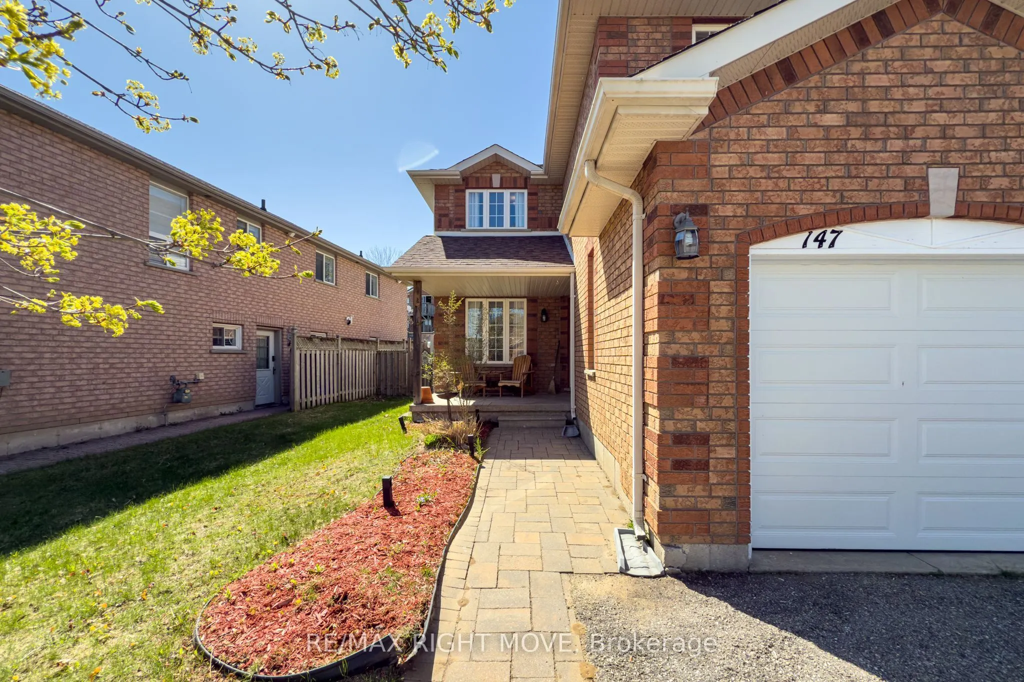 147 Julia Crescent