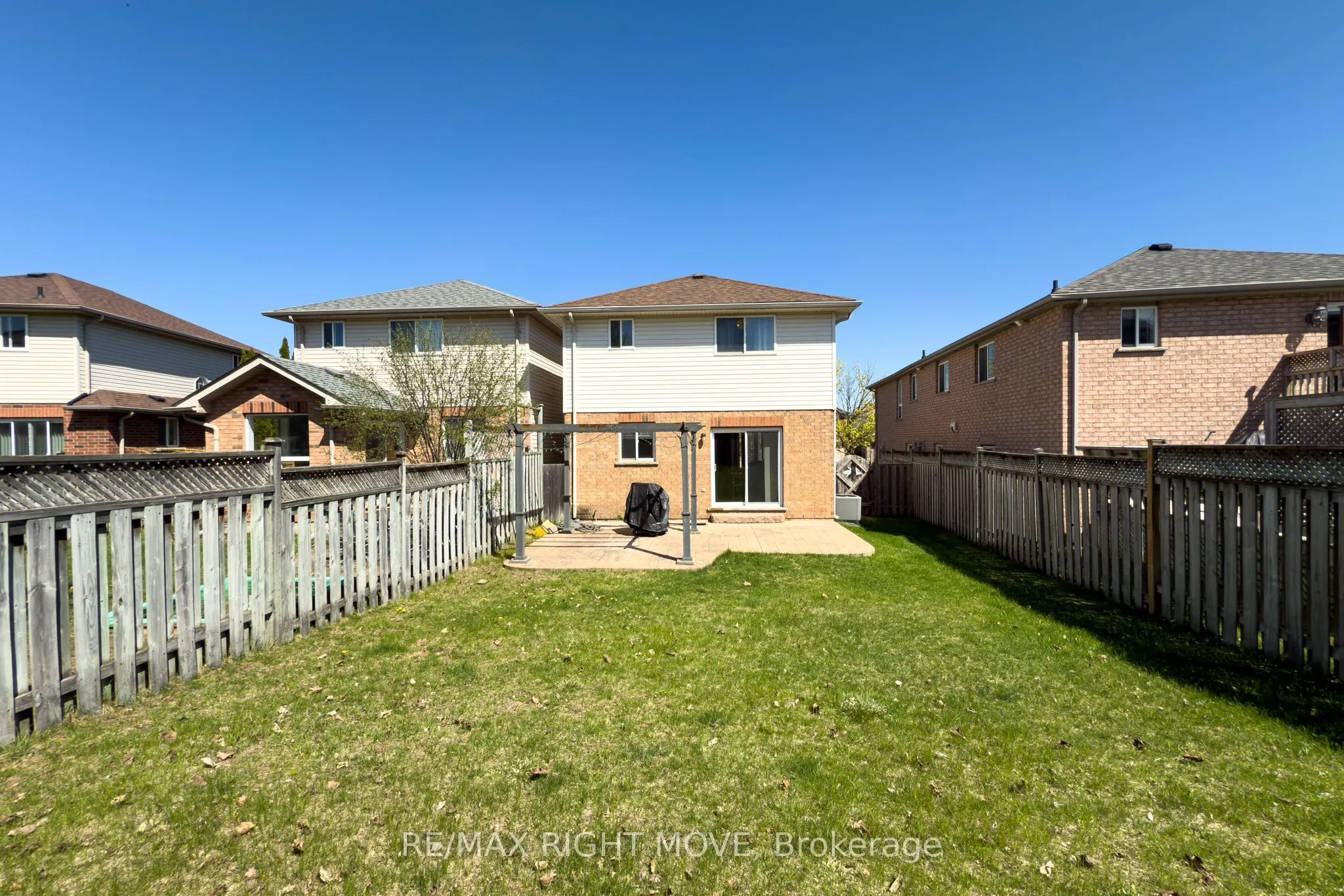 147 Julia Crescent