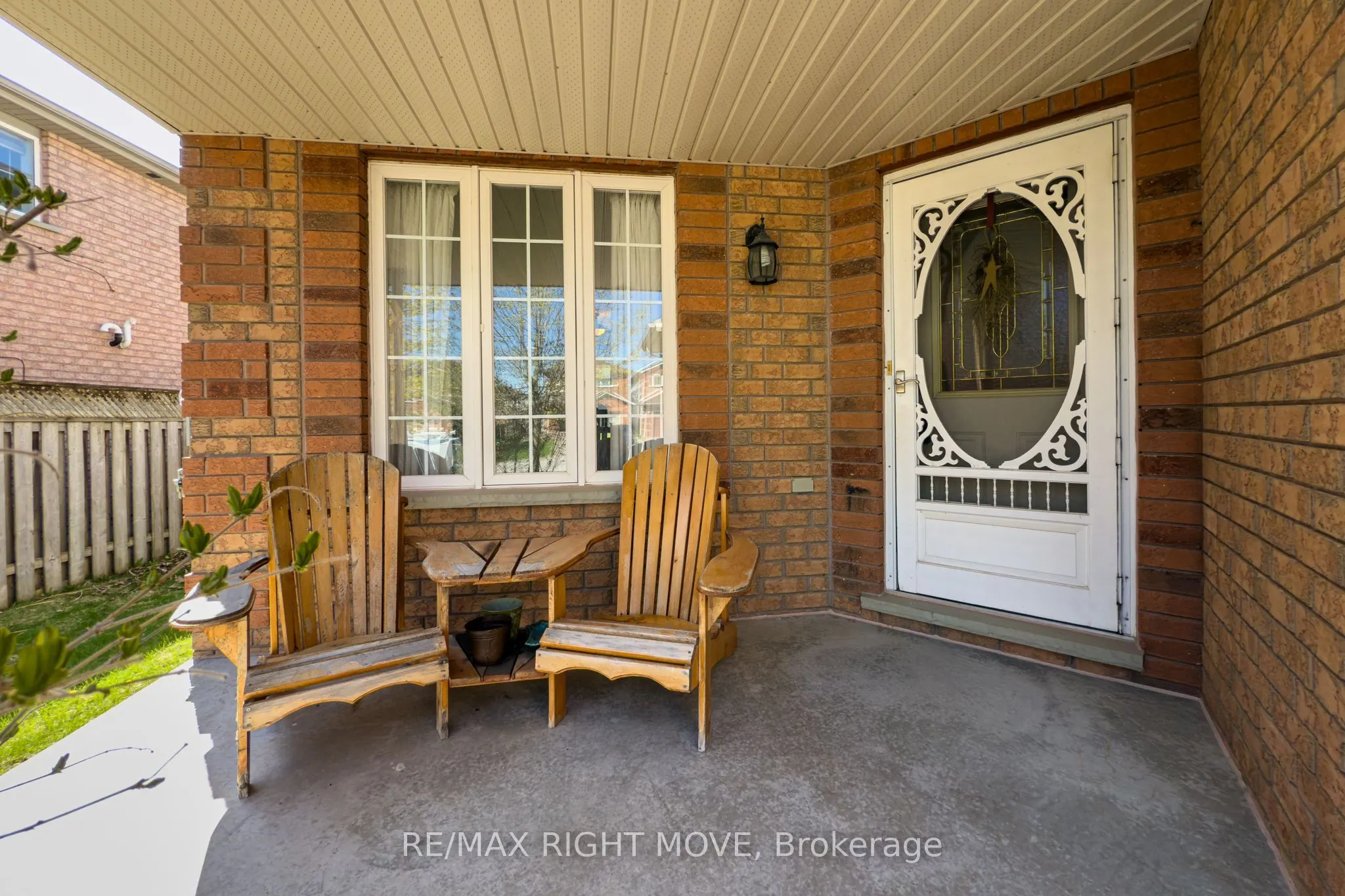 147 Julia Crescent