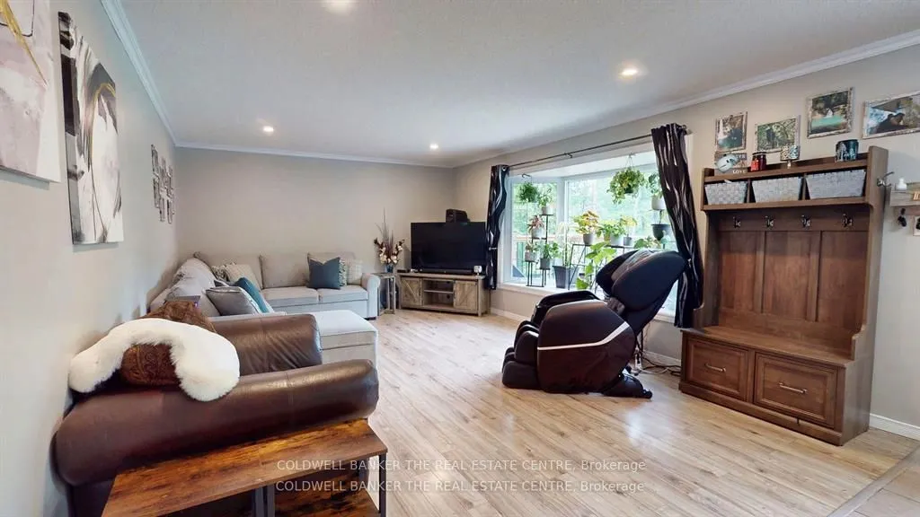4557 Trent Trail