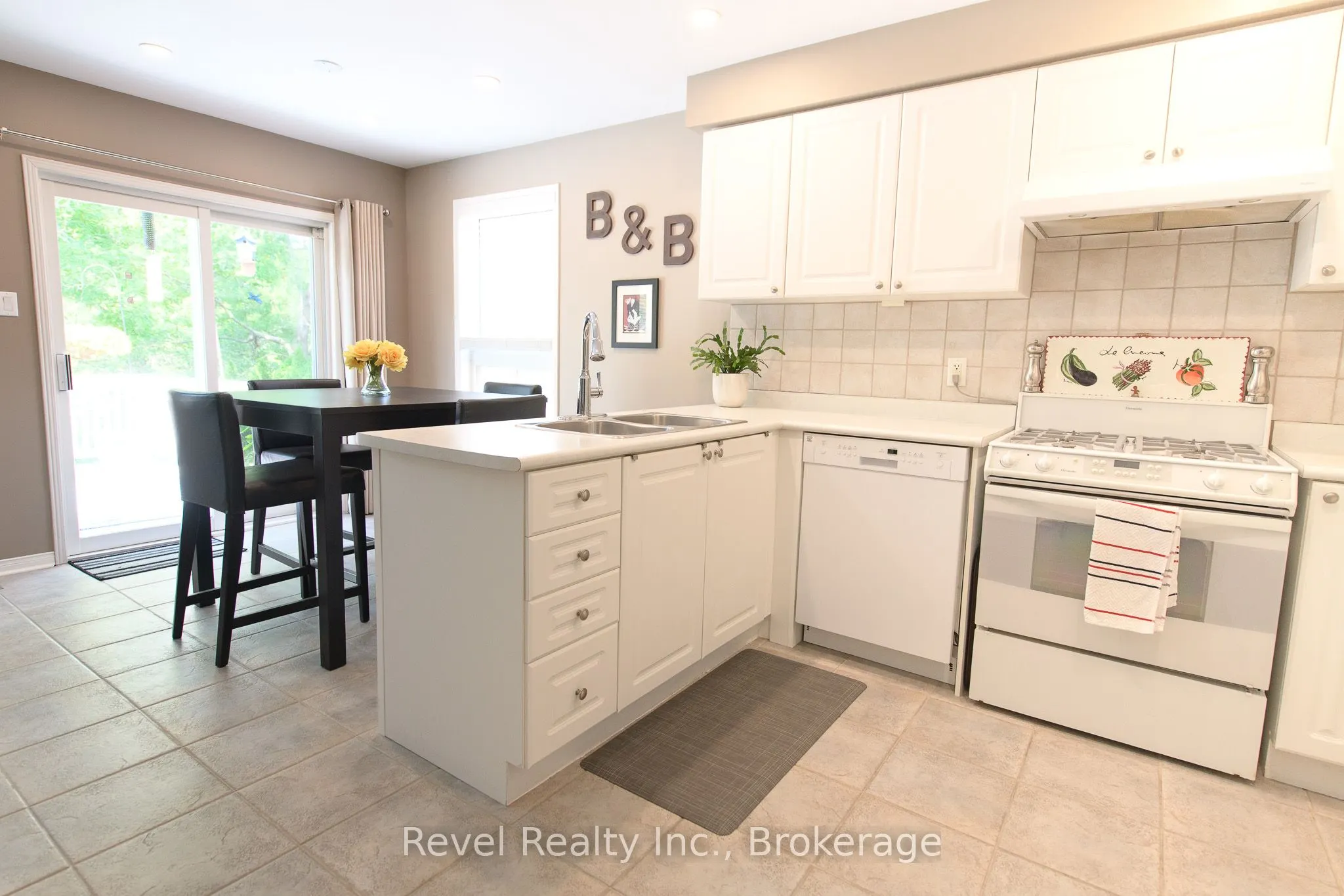30 Cranberry Heights