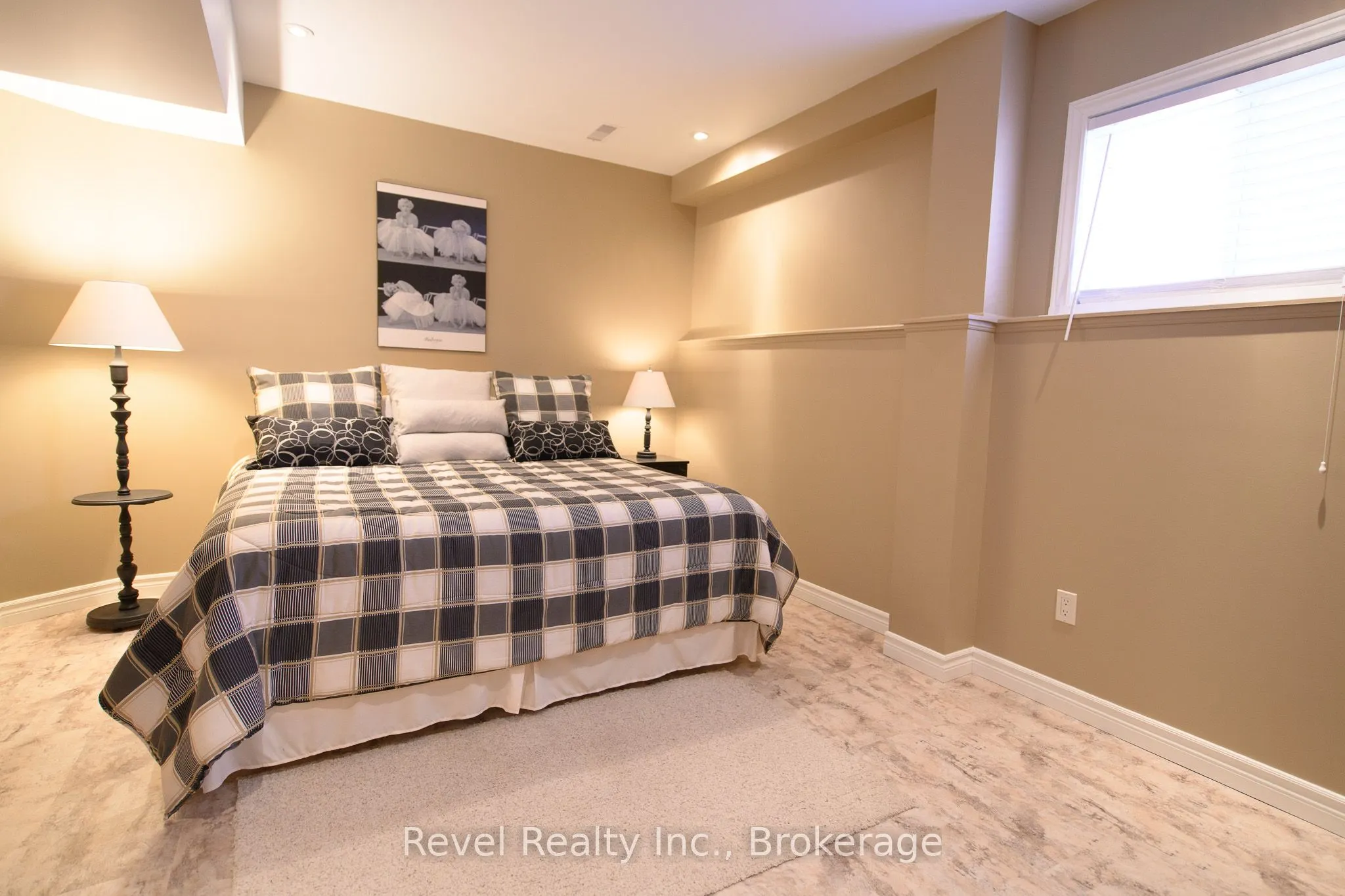 30 Cranberry Heights