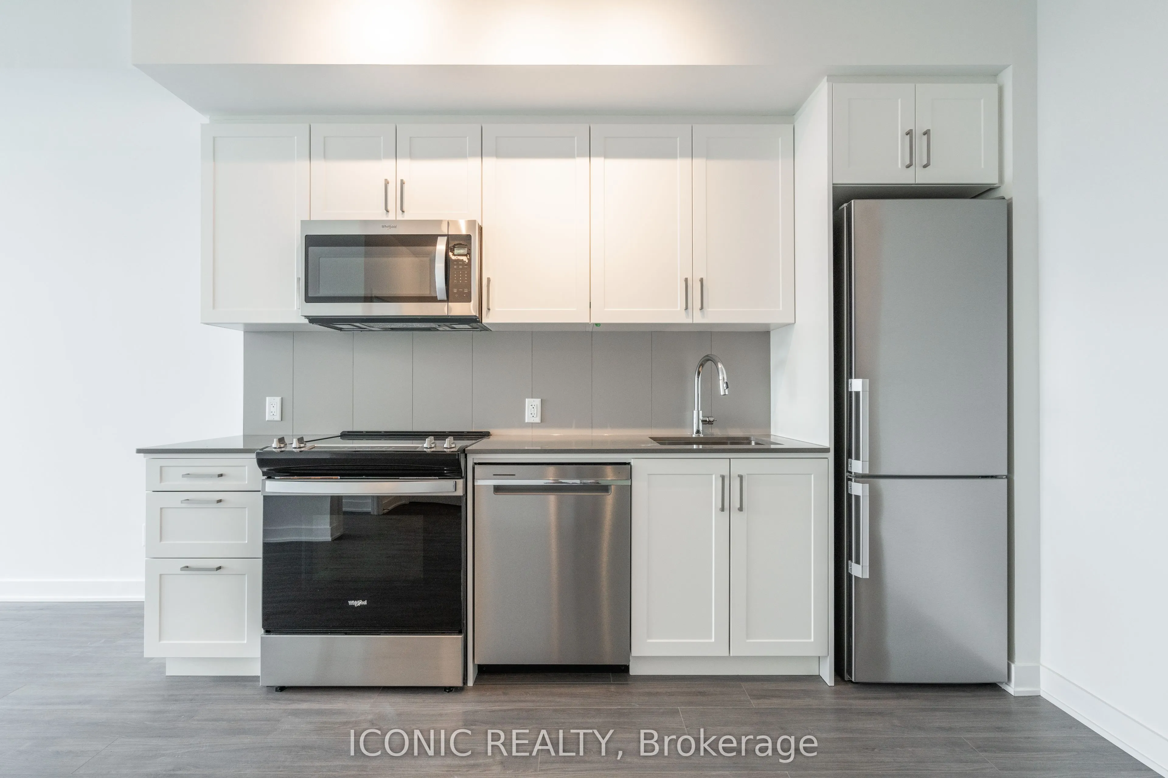 681 Yonge Street, #608