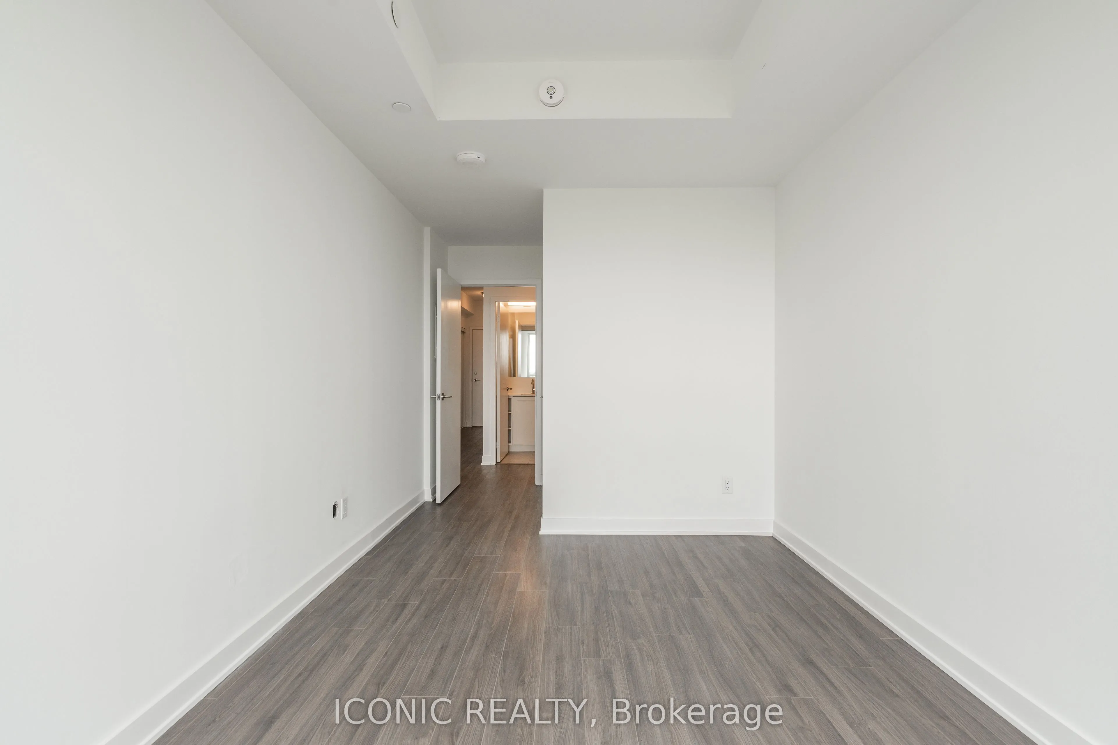 681 Yonge Street, #608