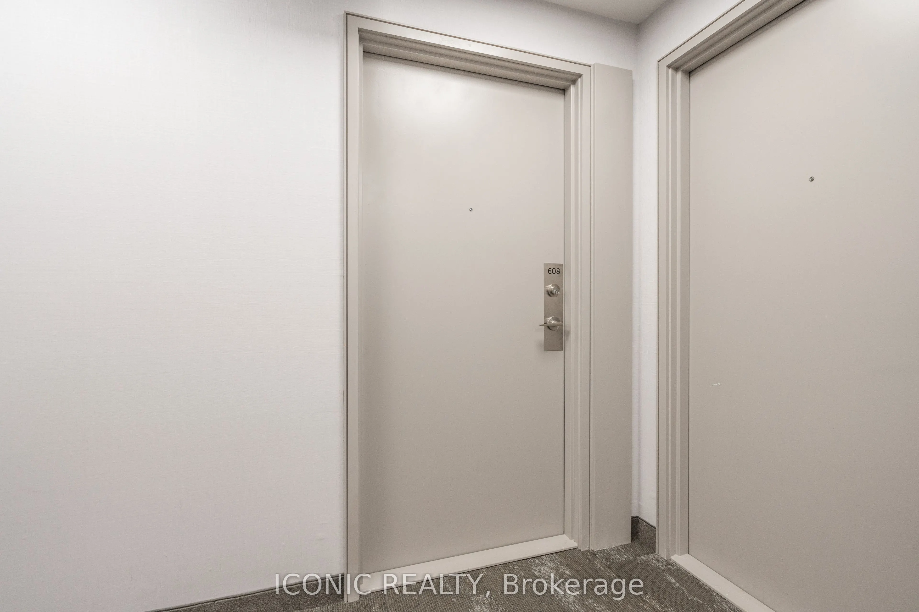 681 Yonge Street, #608