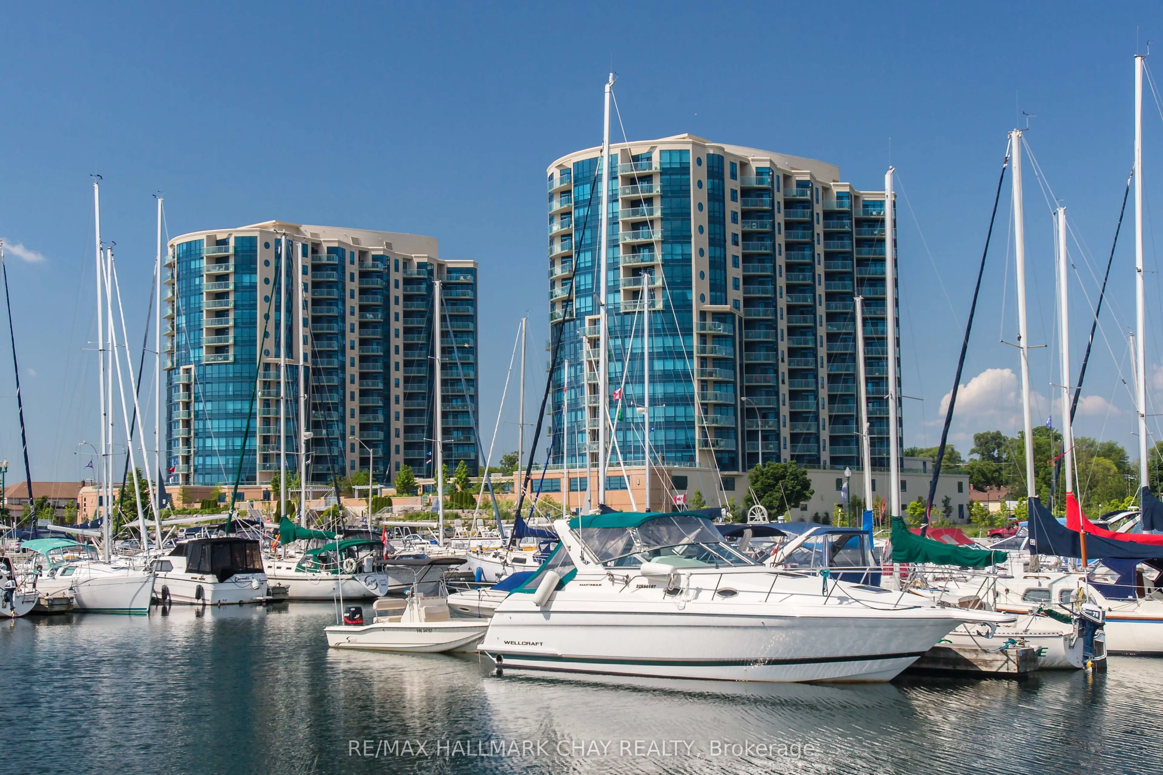 37 Ellen Street, #1211