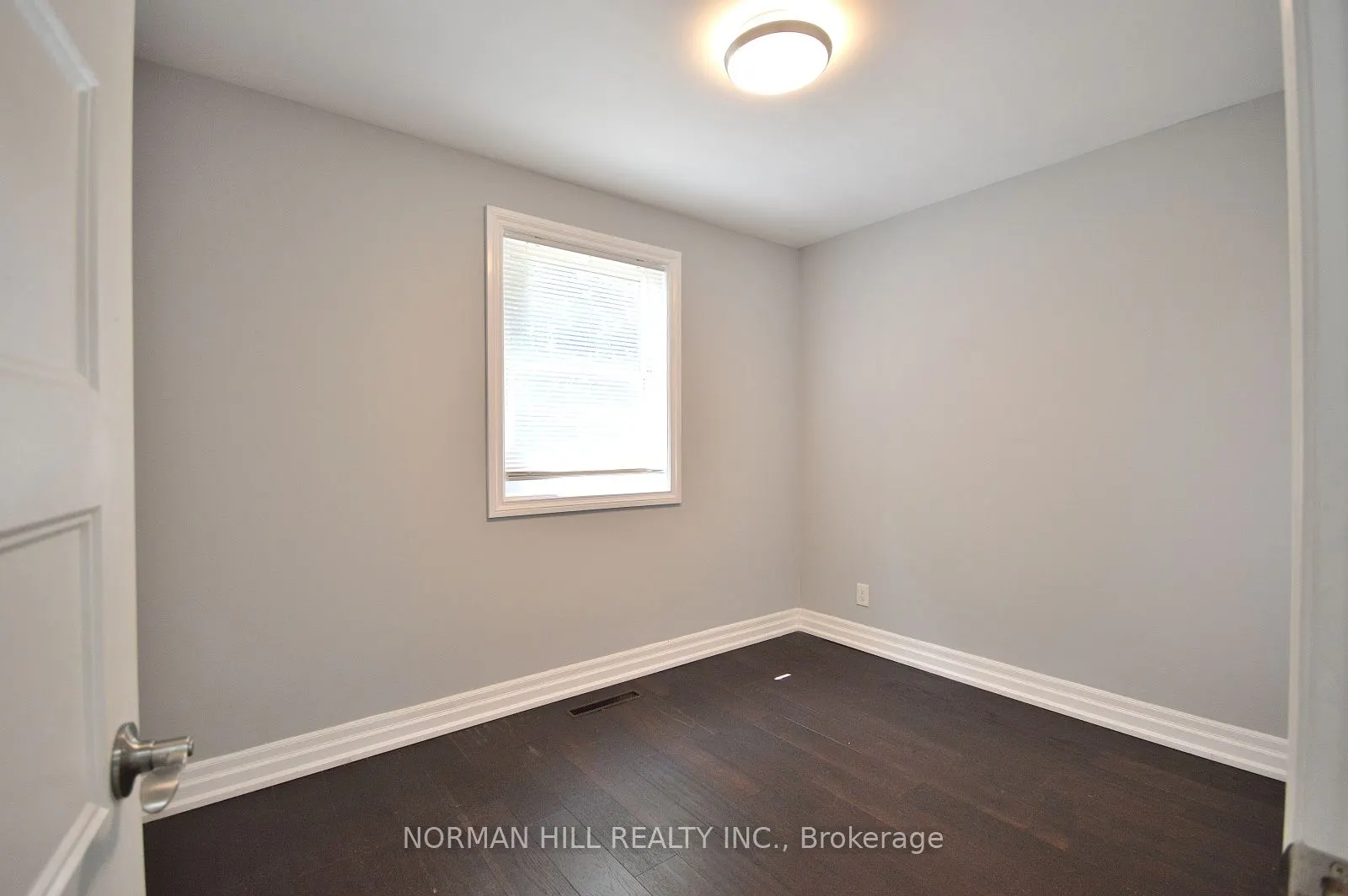 30 Newton Street, #Main Floor