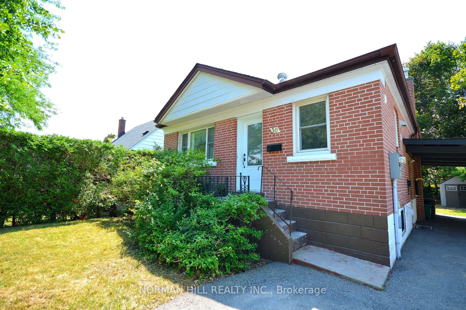 30 Newton Street, #Main Floor