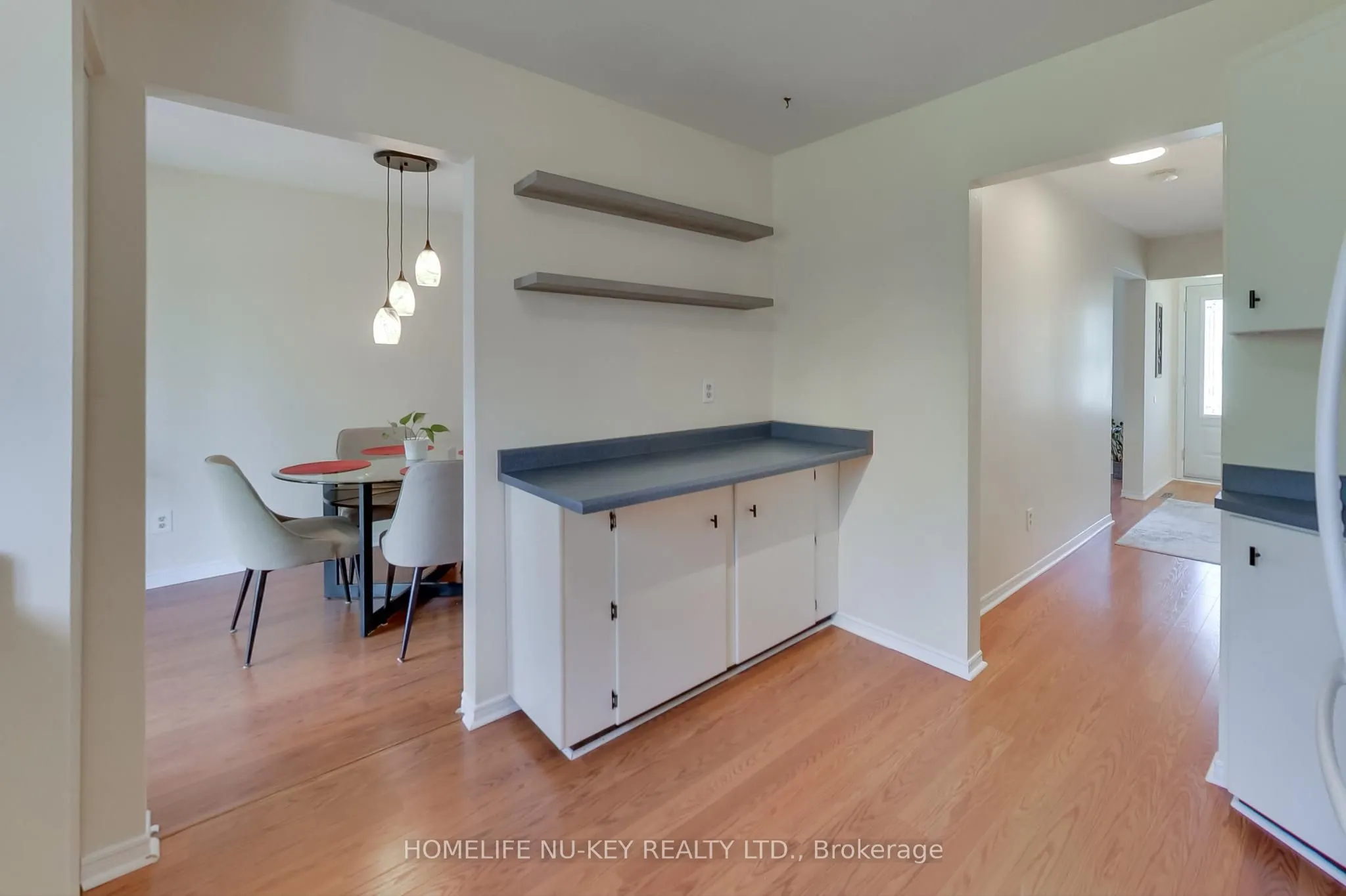 219 Cundles Road W
