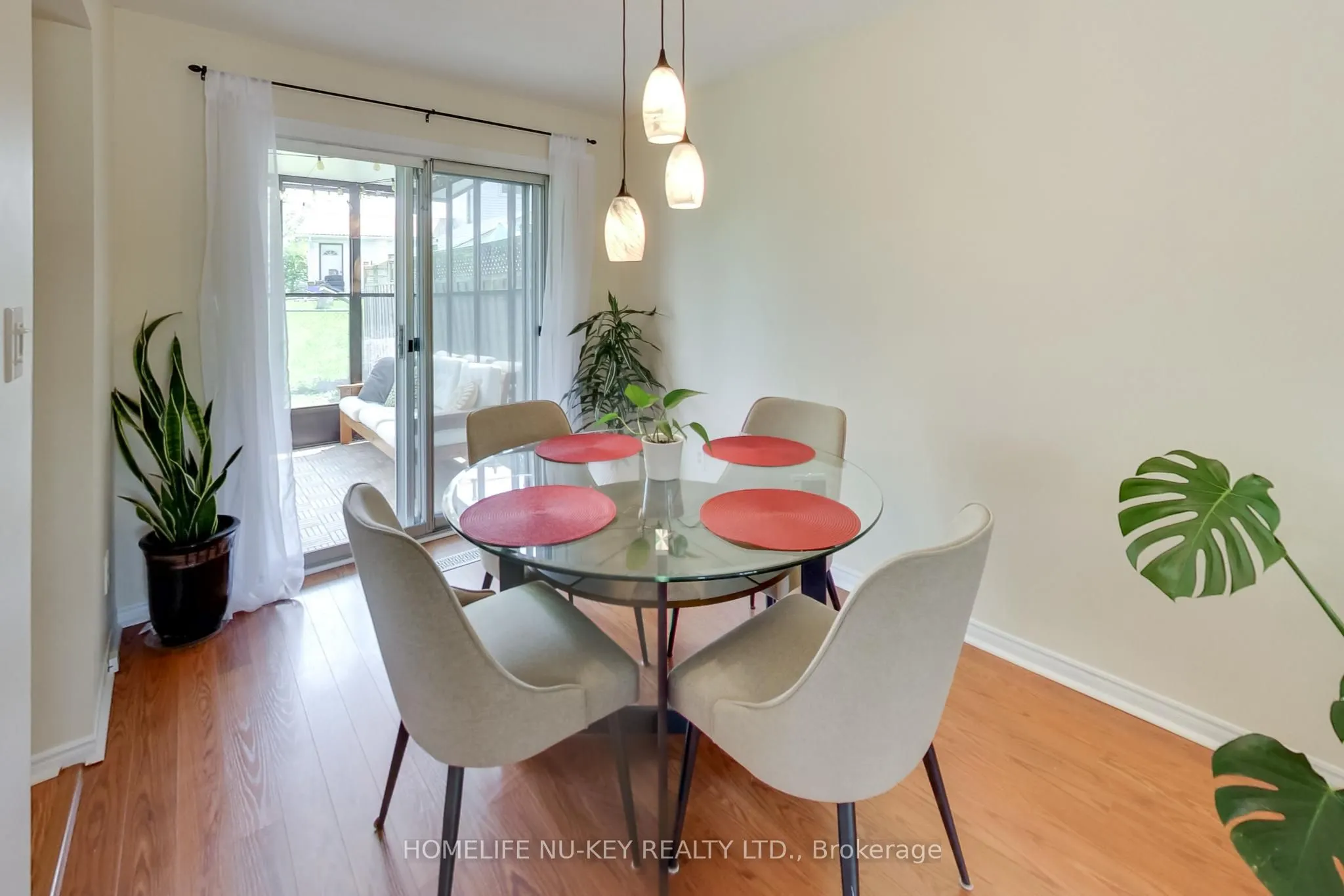 219 Cundles Road W