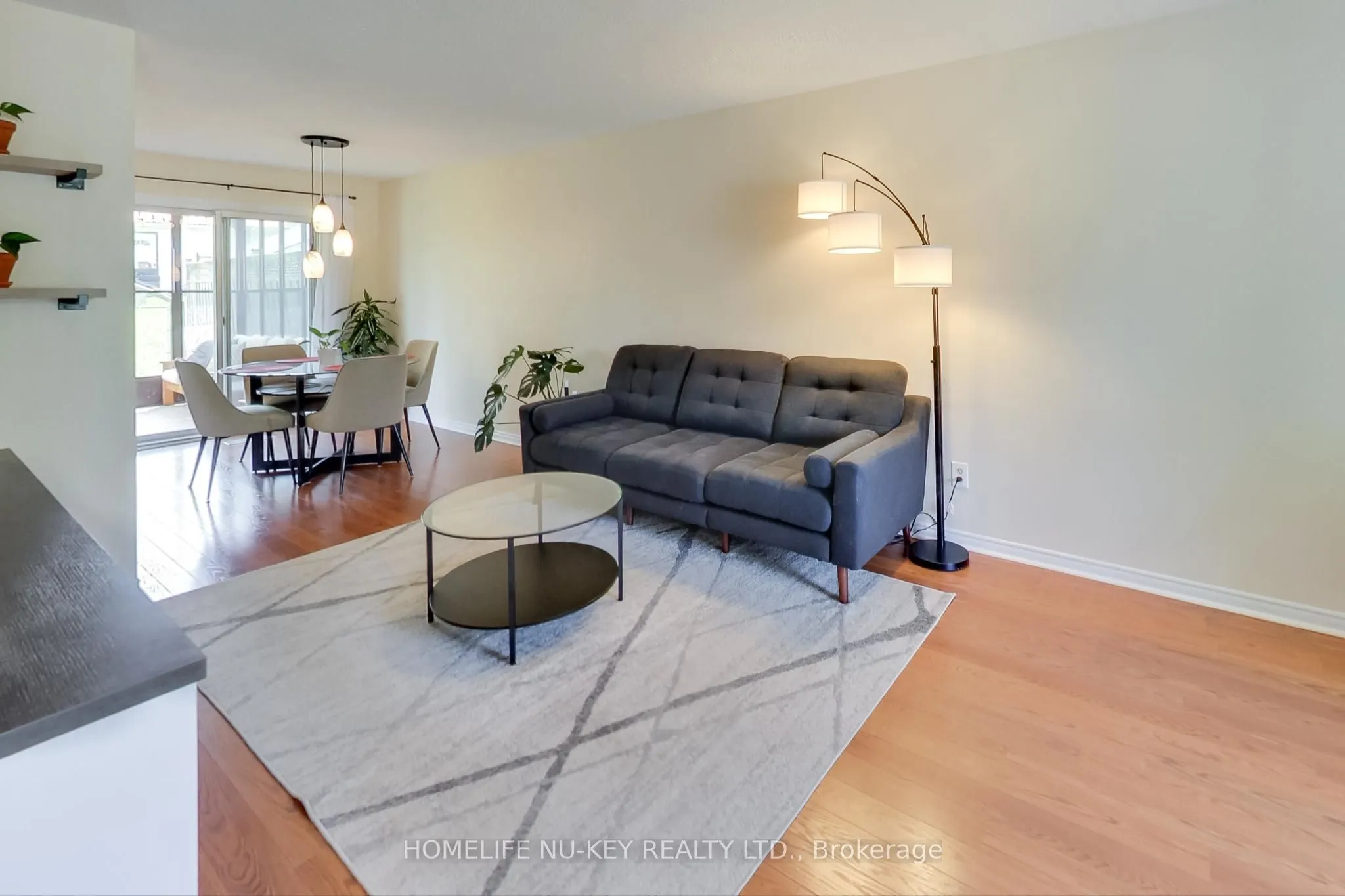 219 Cundles Road W