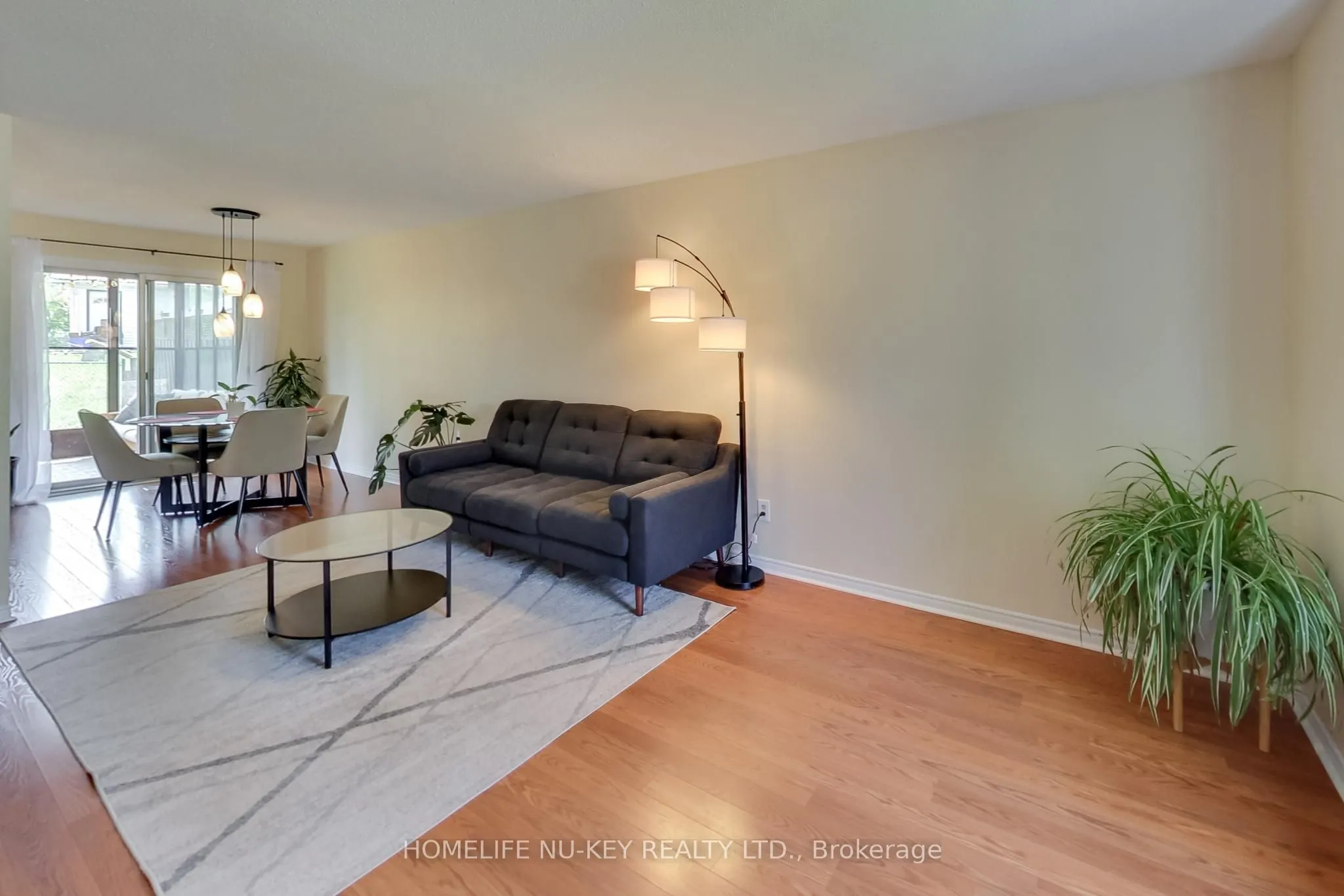 219 Cundles Road W