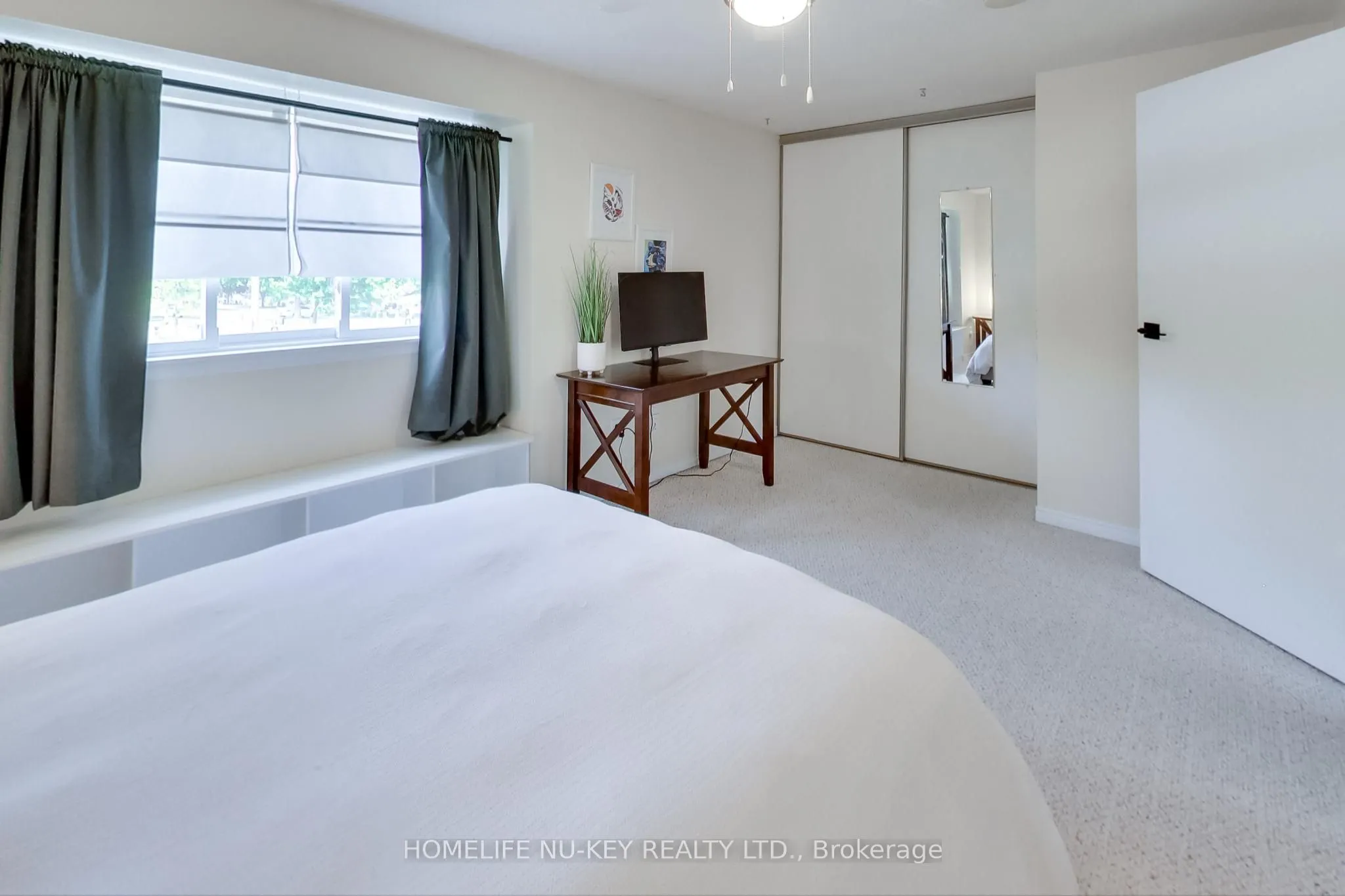 219 Cundles Road W