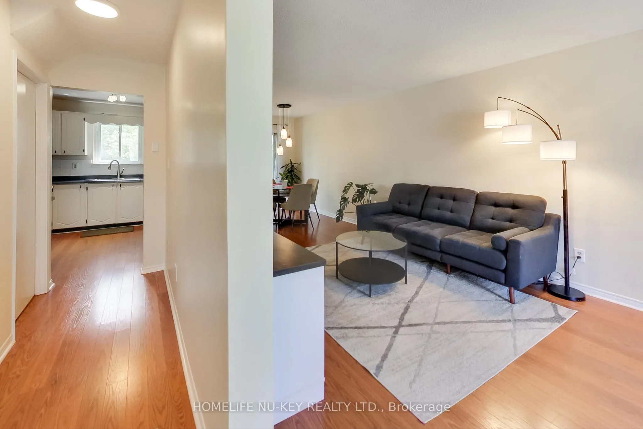 219 Cundles Road W