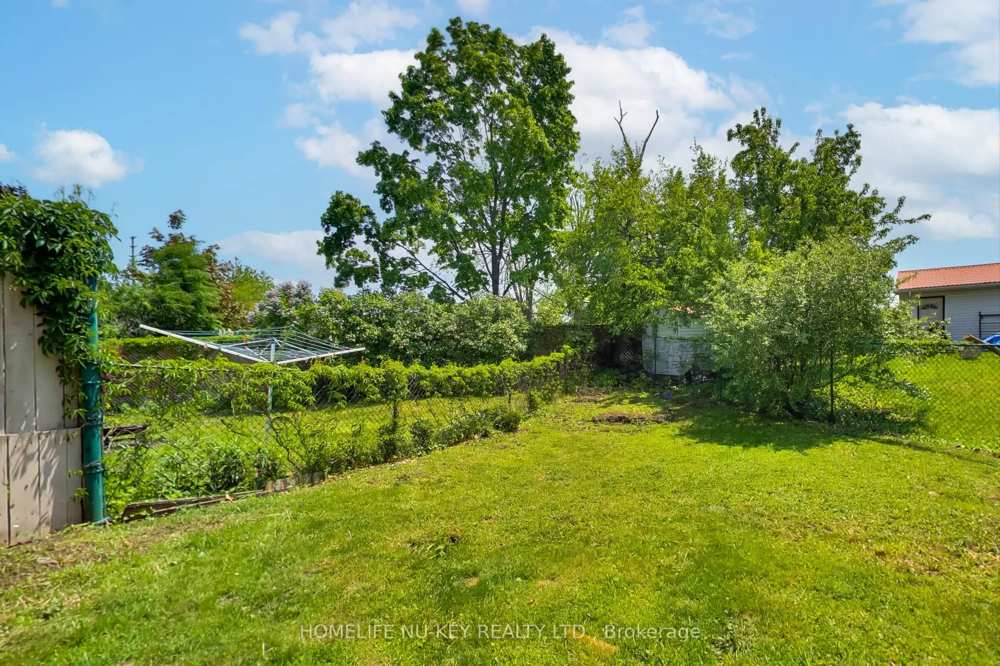 219 Cundles Road W