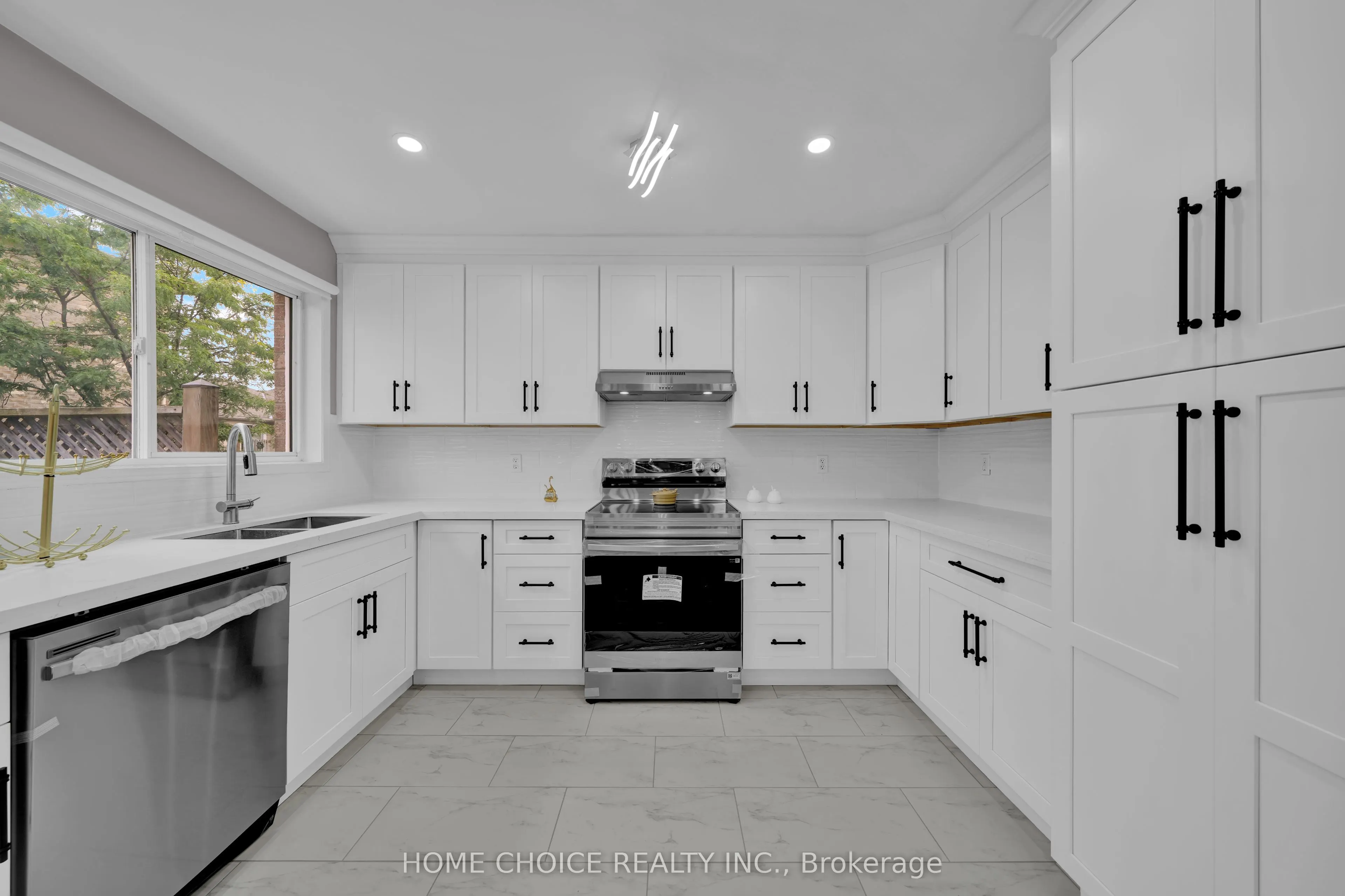 106 Brighton Road N