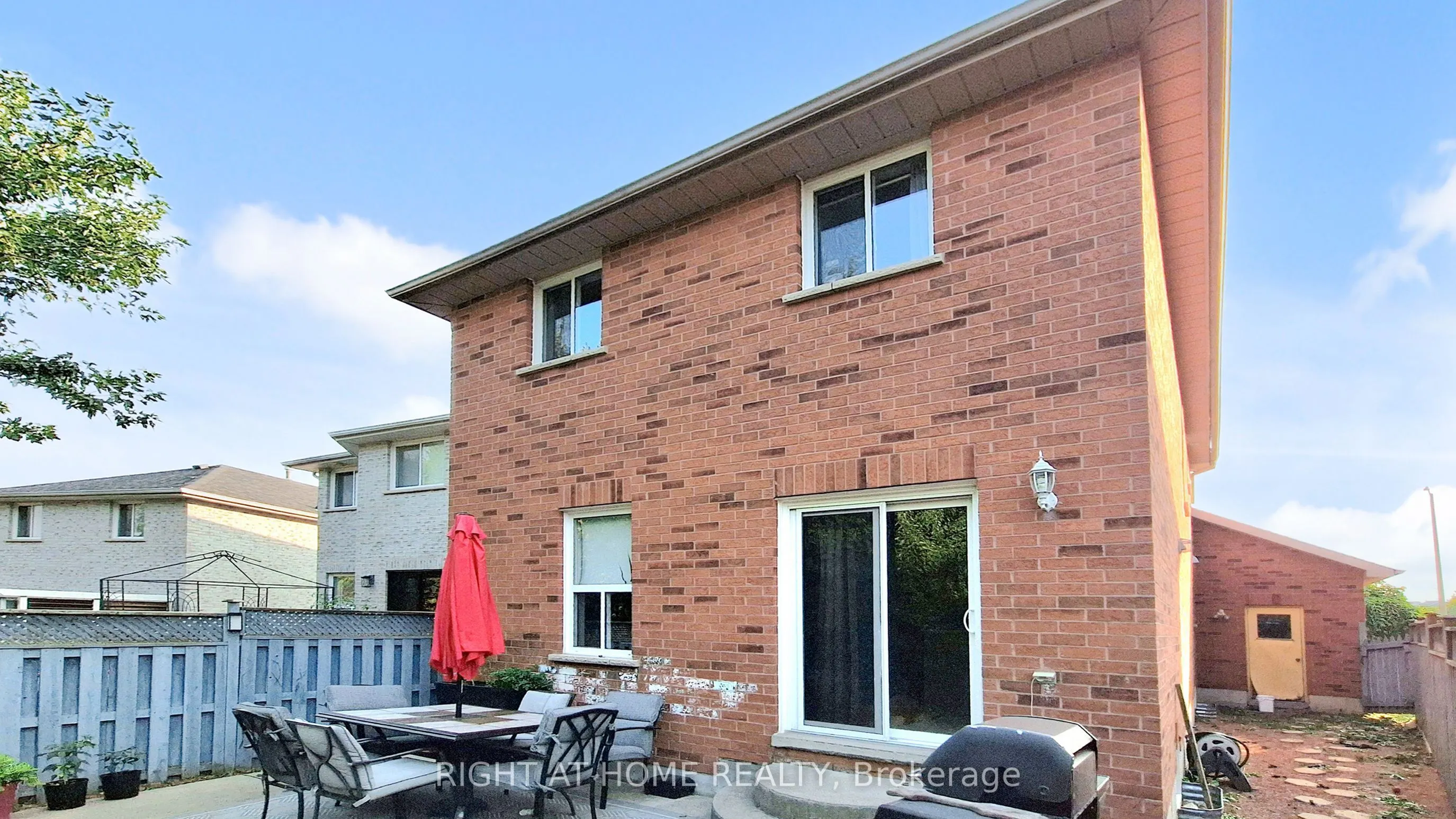 99 Widgeon Street