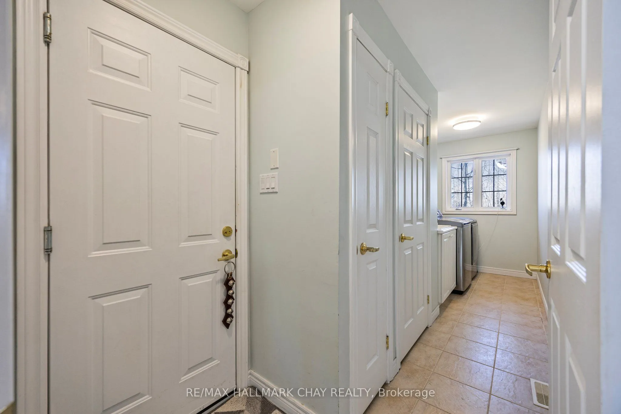 7 Pineview Drive