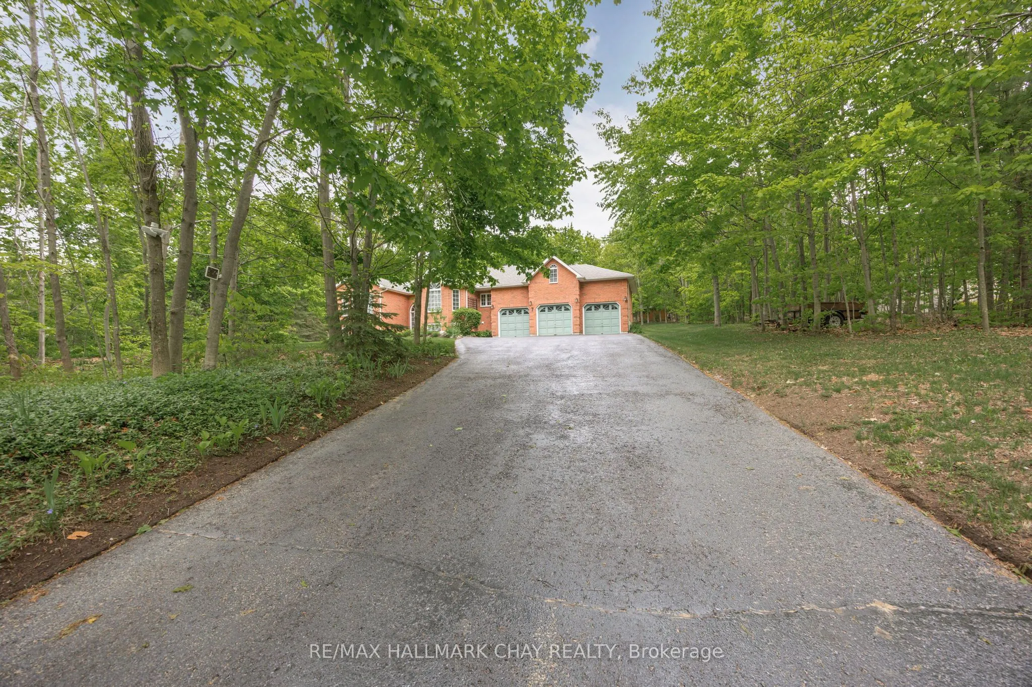 7 Pineview Drive