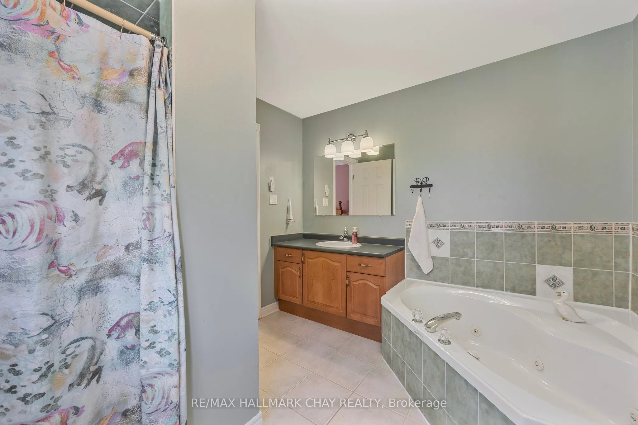 7 Pineview Drive