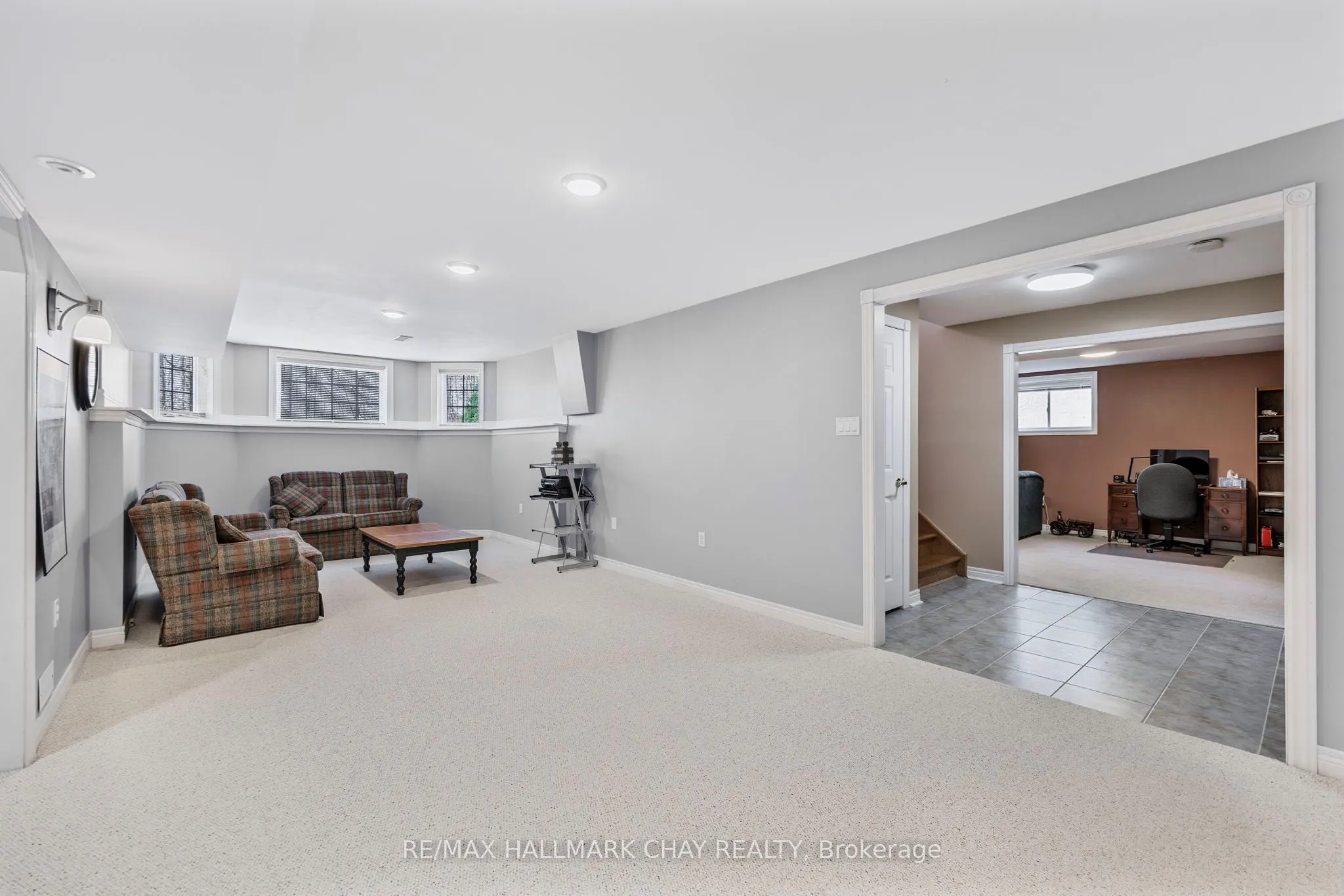 7 Pineview Drive