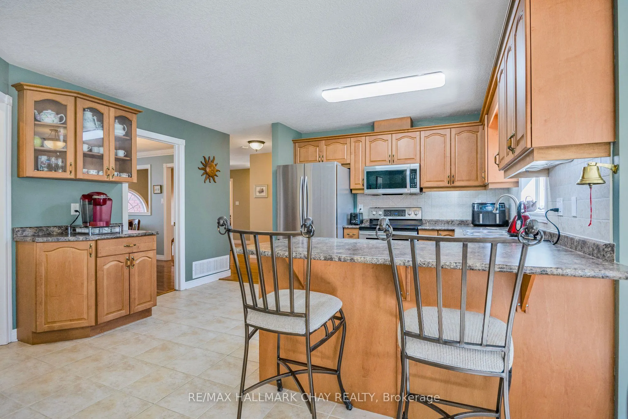 7 Pineview Drive