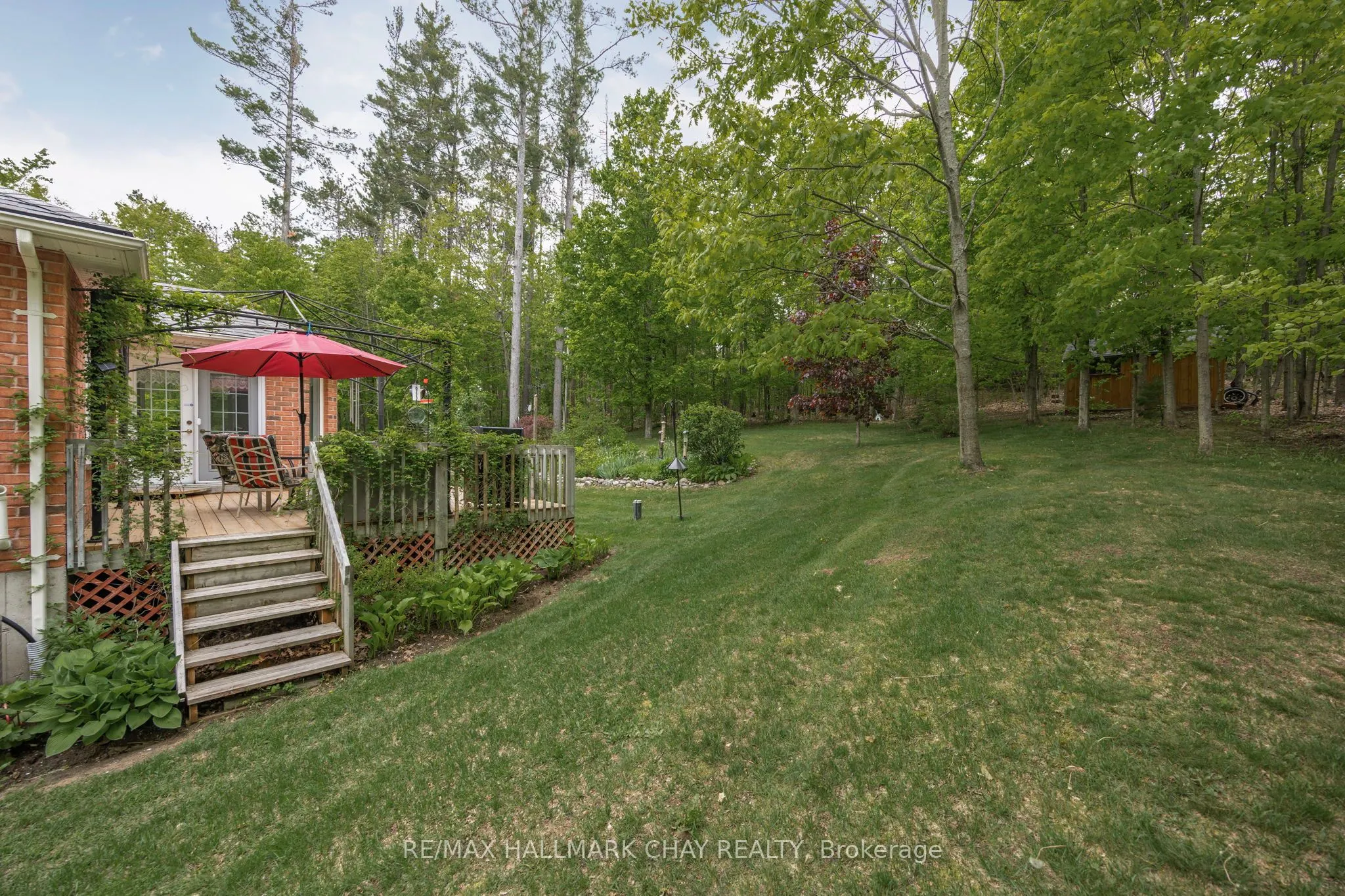 7 Pineview Drive