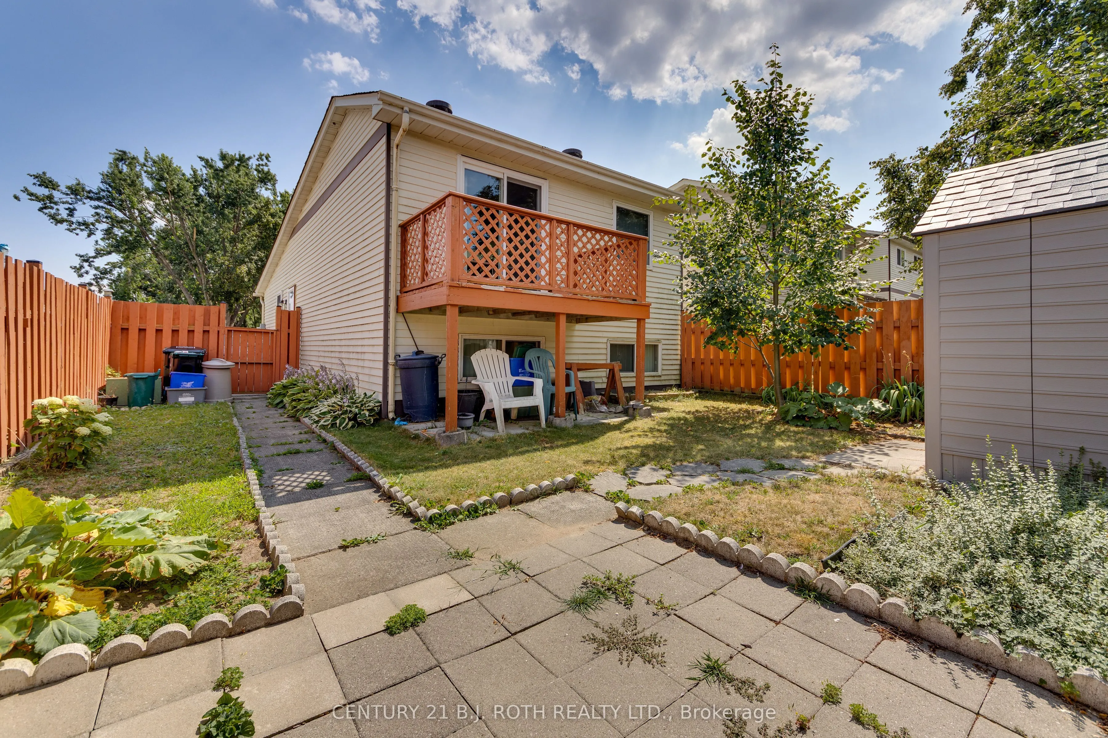 55a Chaucer Crescent