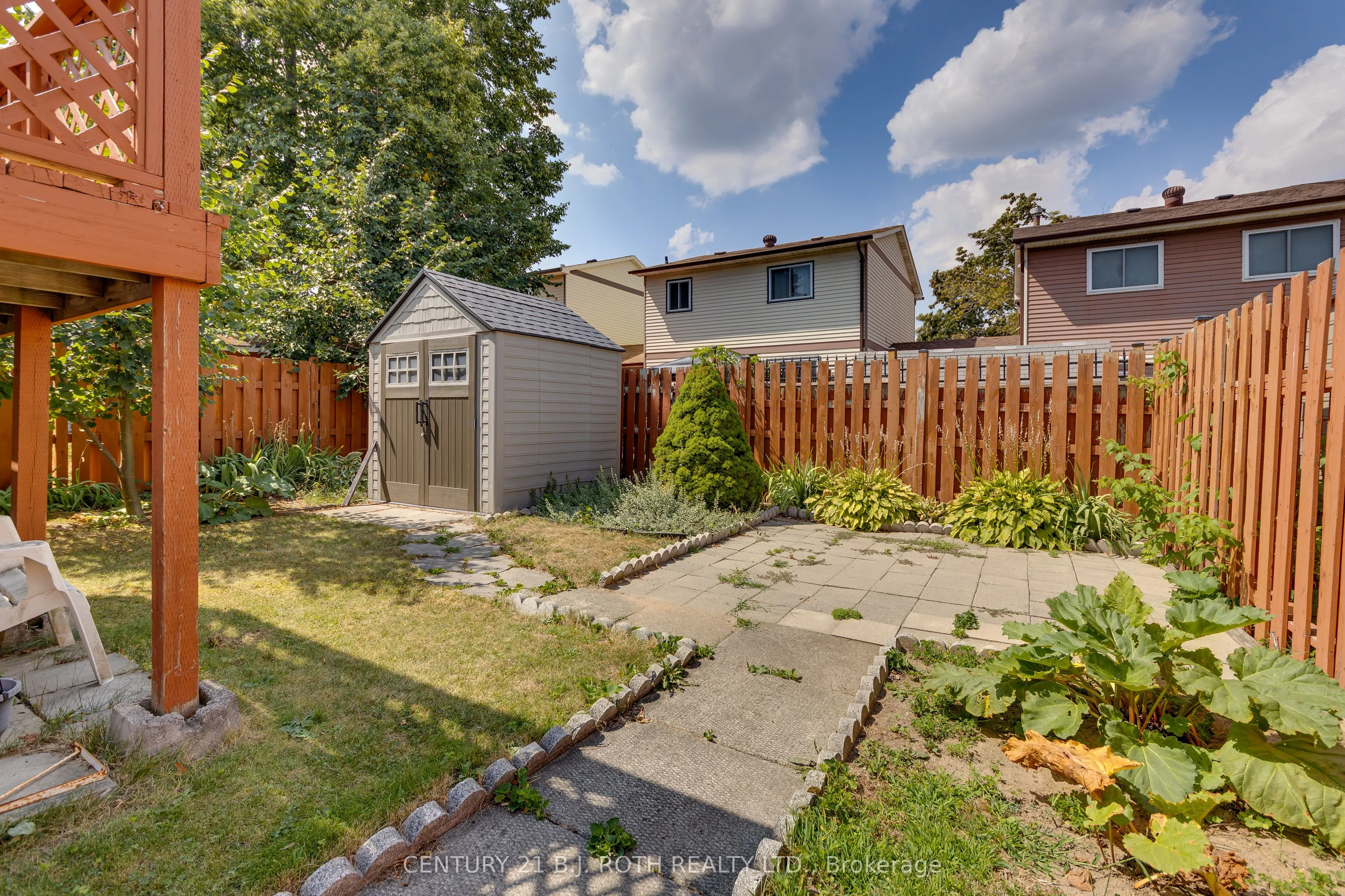 55a Chaucer Crescent