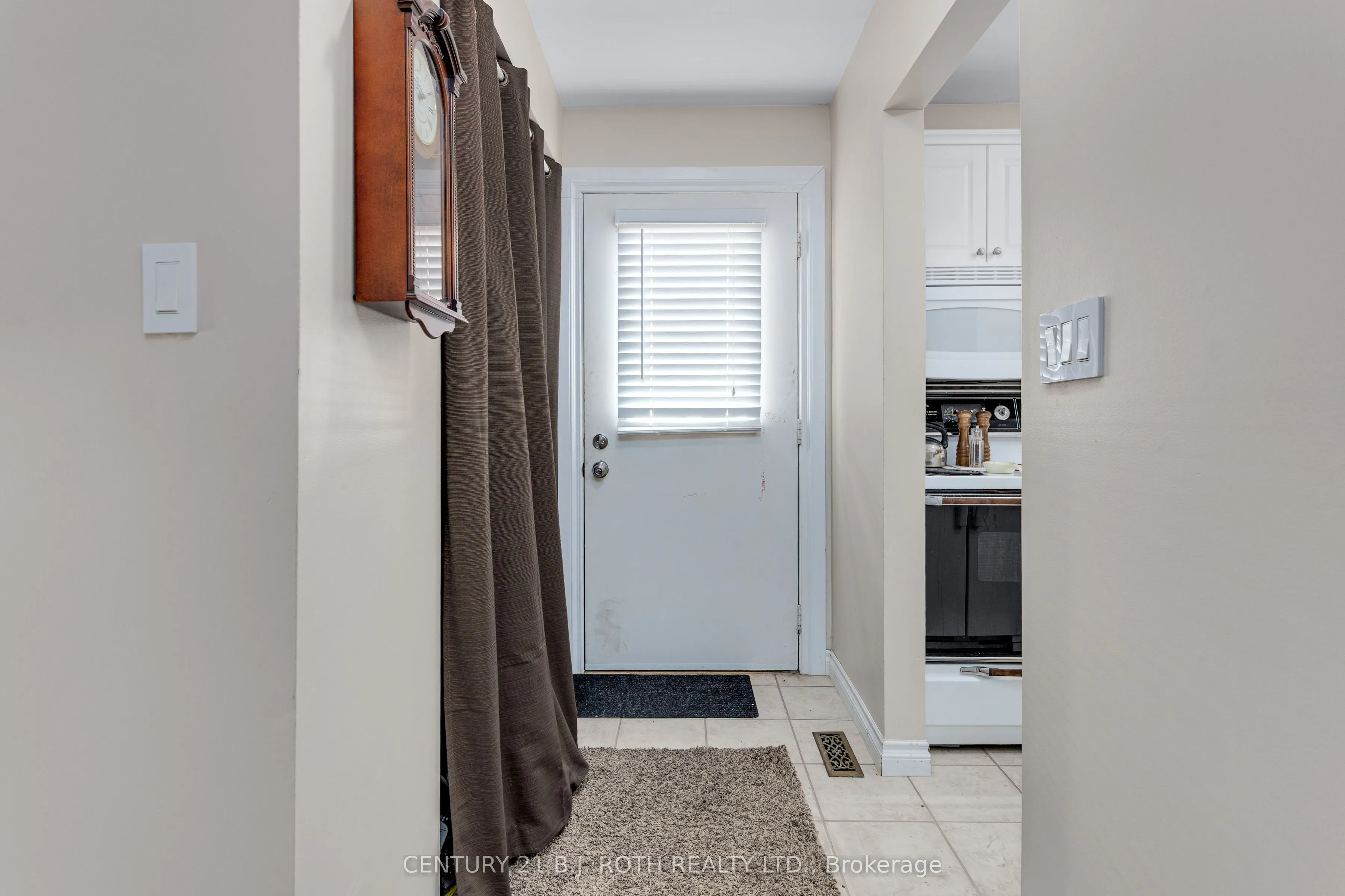 55a Chaucer Crescent