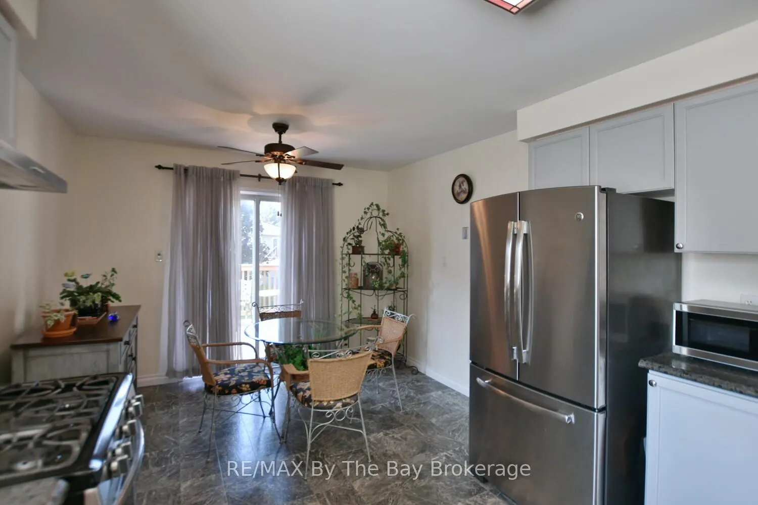 41 Evergreen Crescent