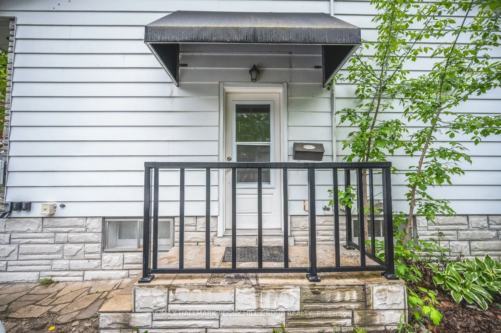 54 Sophia Street E, #Lower