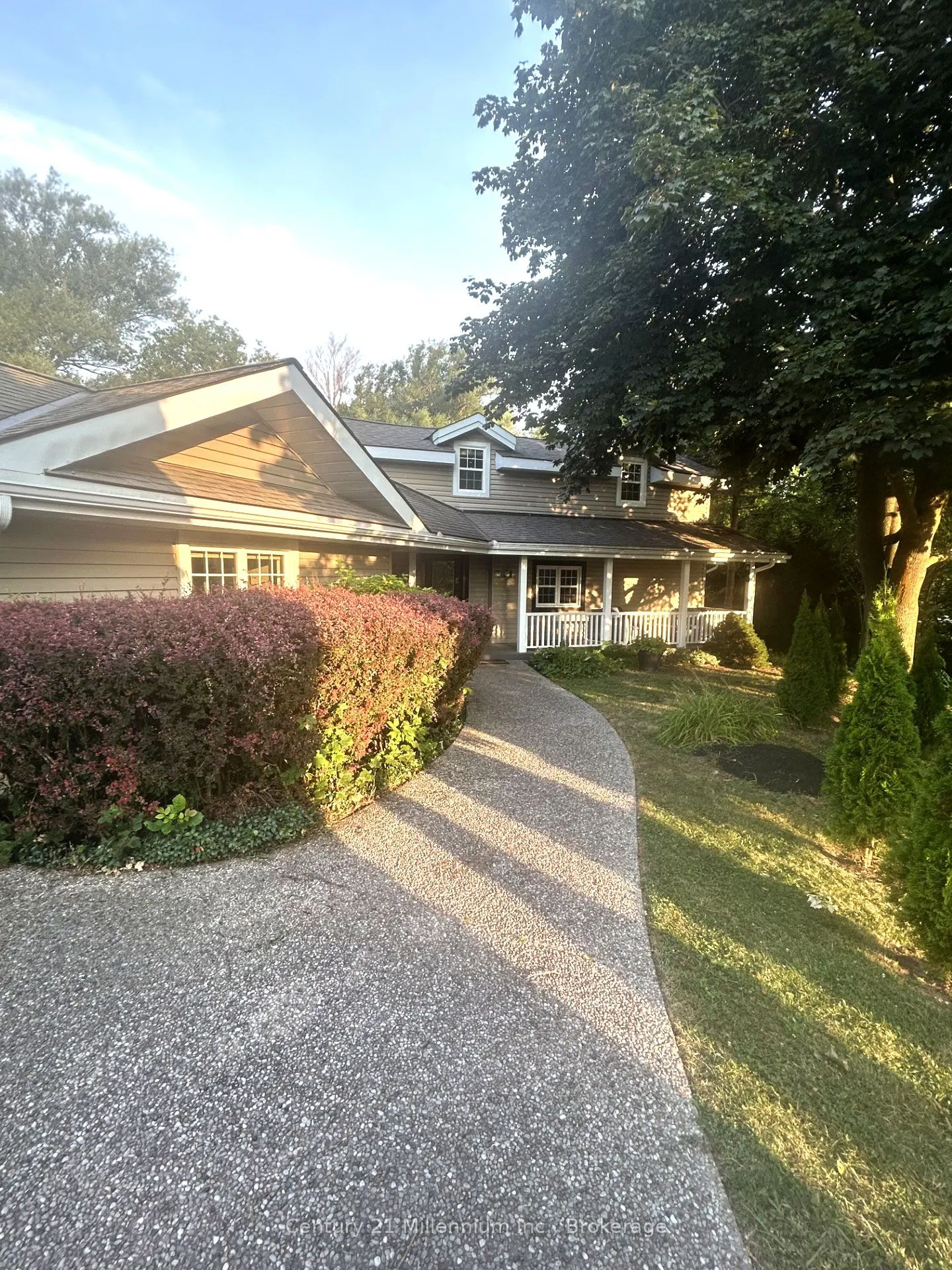 640 Mountain Road