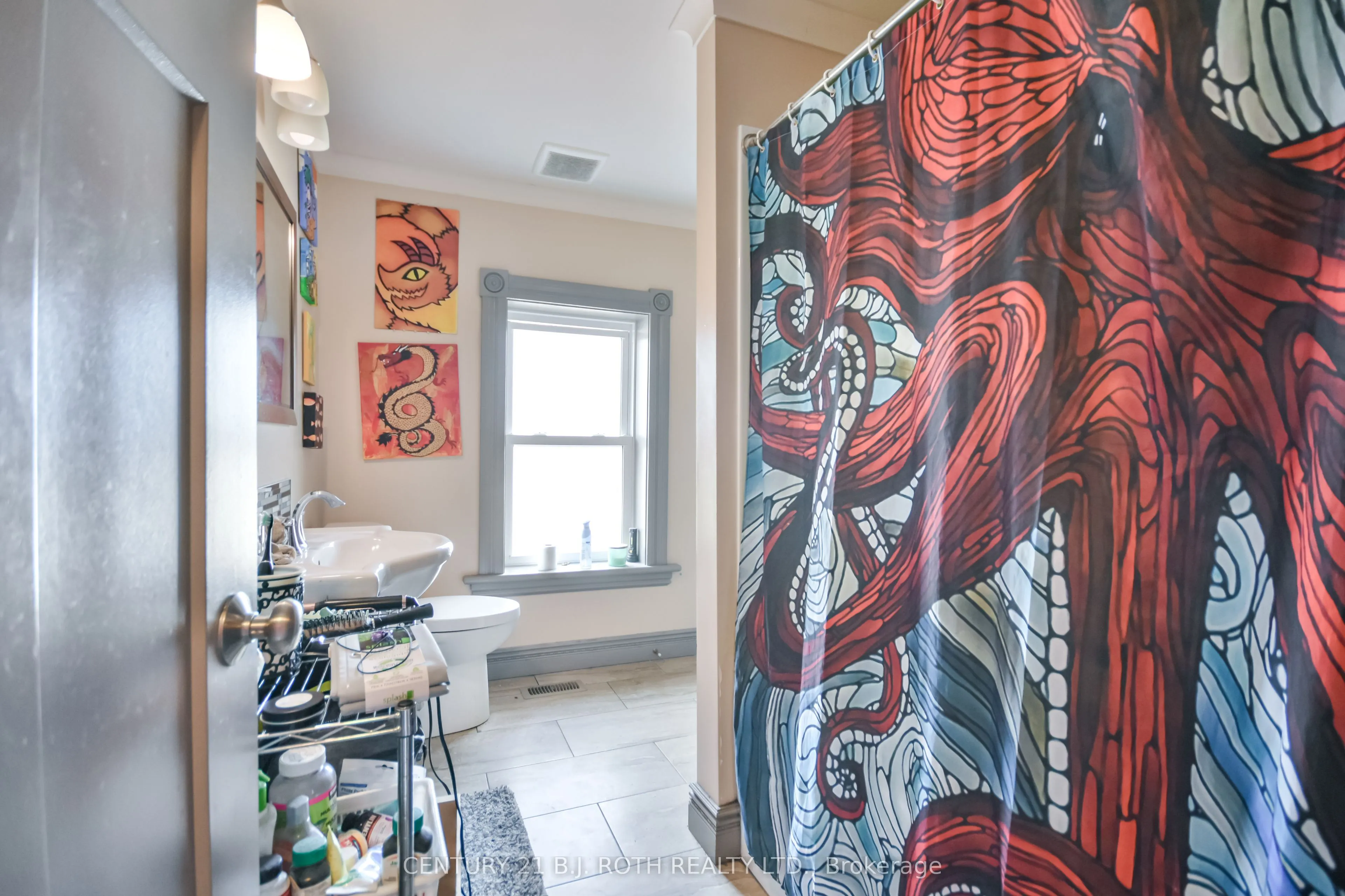 89 Andrew Street S