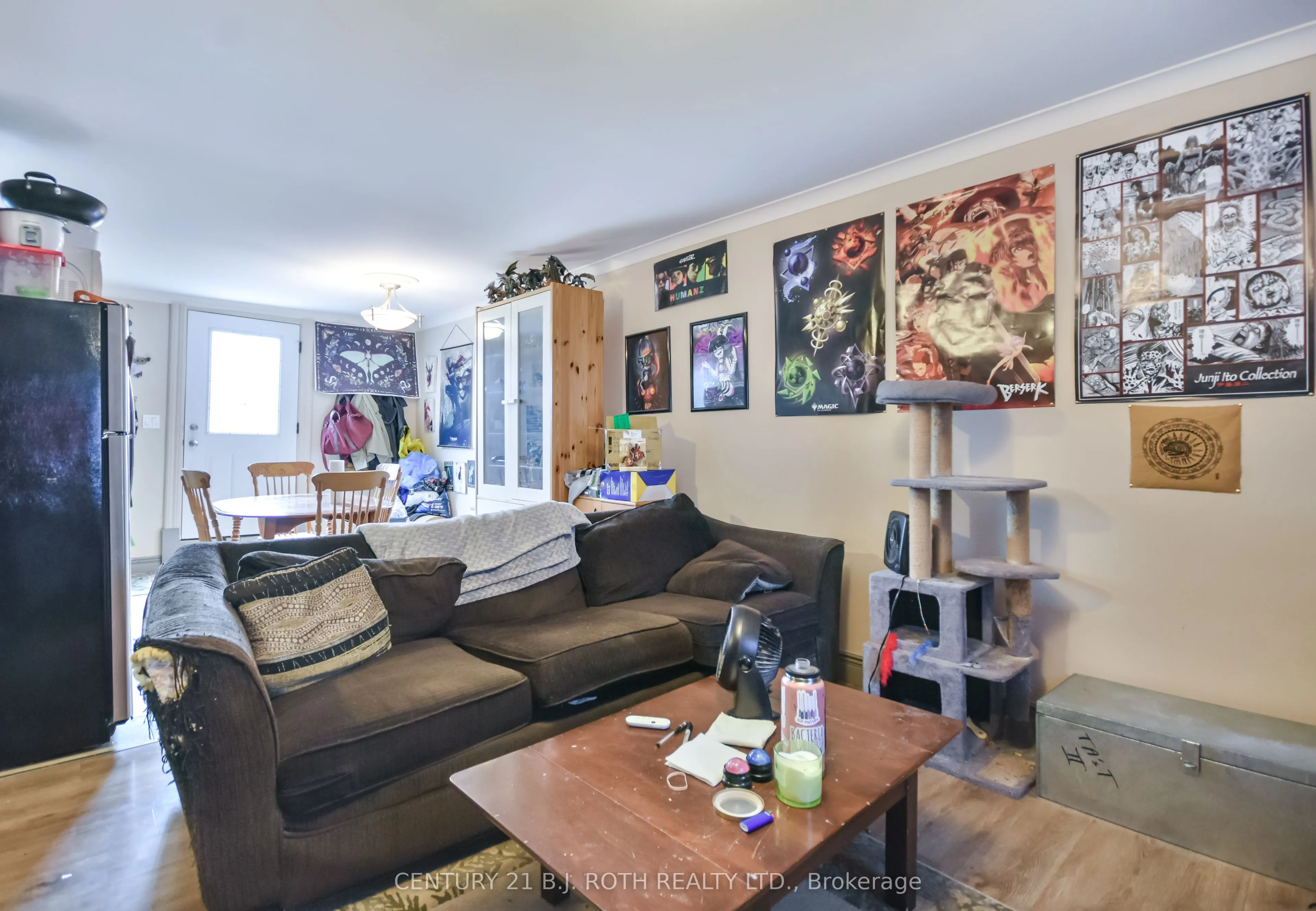 89 Andrew Street S