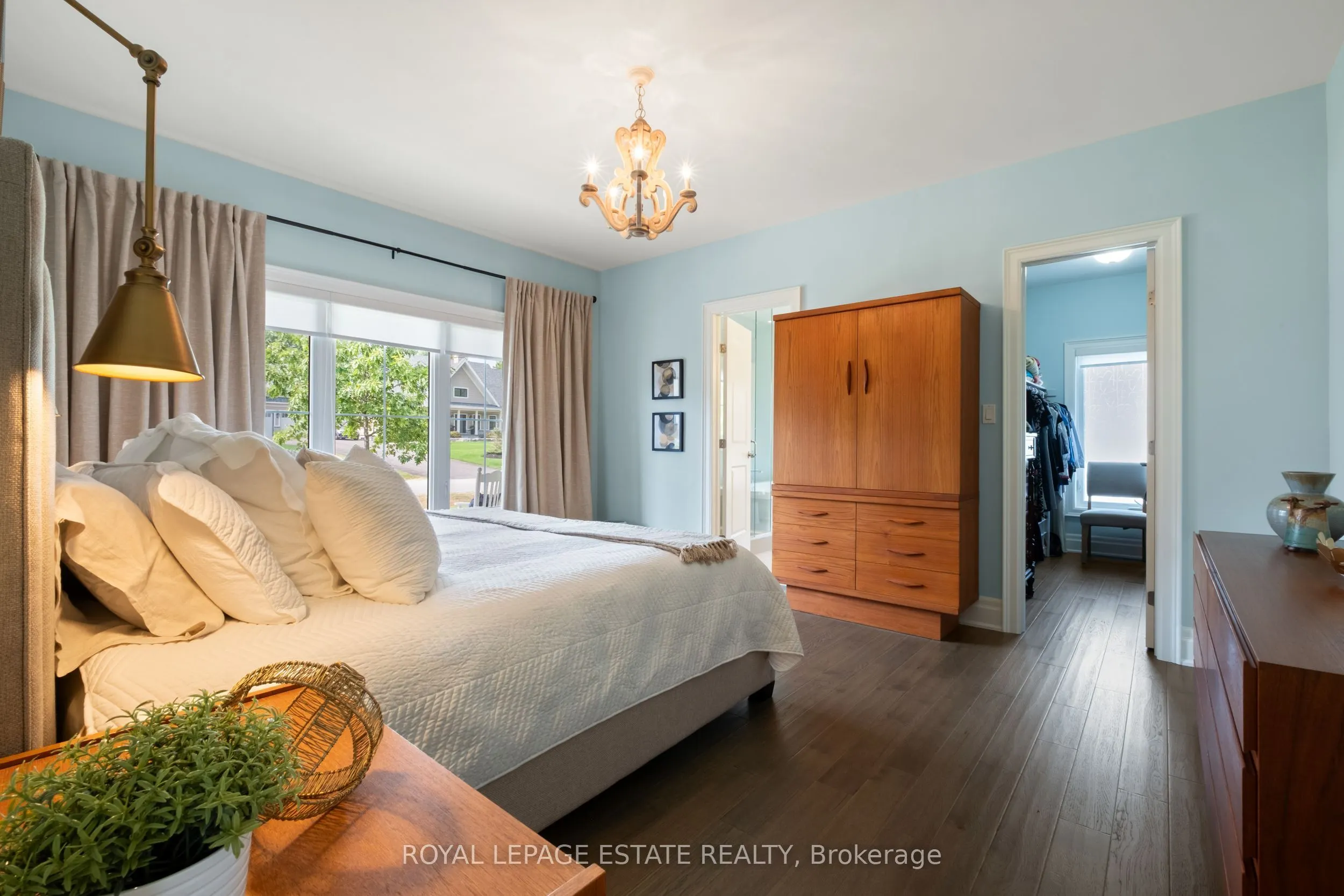 3 Georgian Grande Drive