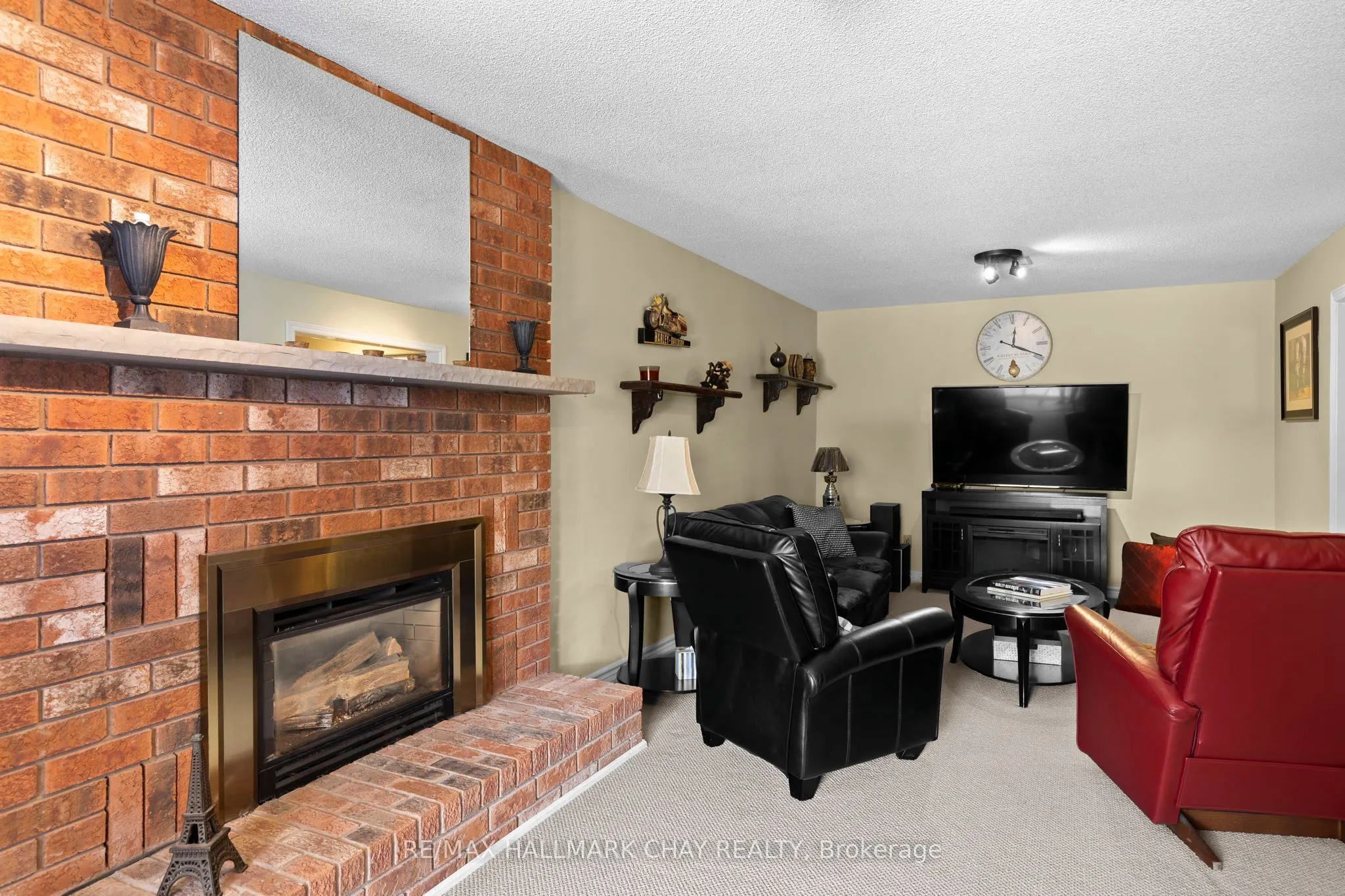 292 Leacock Drive