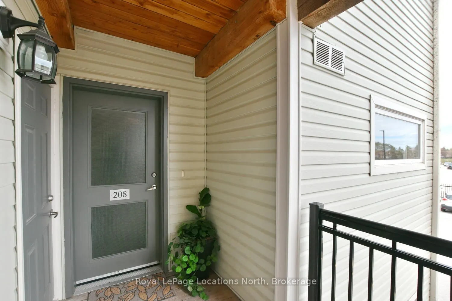 6 BRANDY LANE Drive, #208