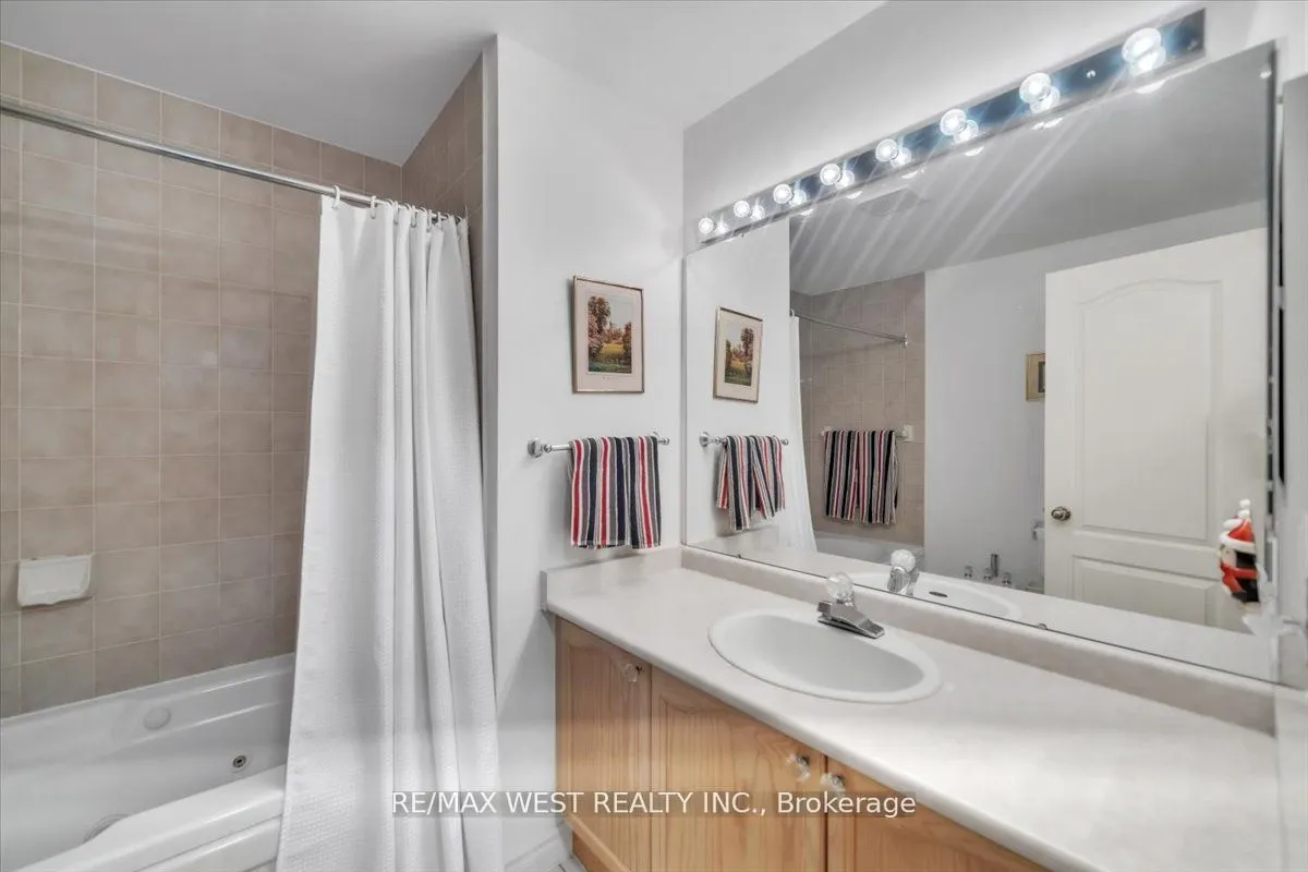 24 Laguna Parkway, #9