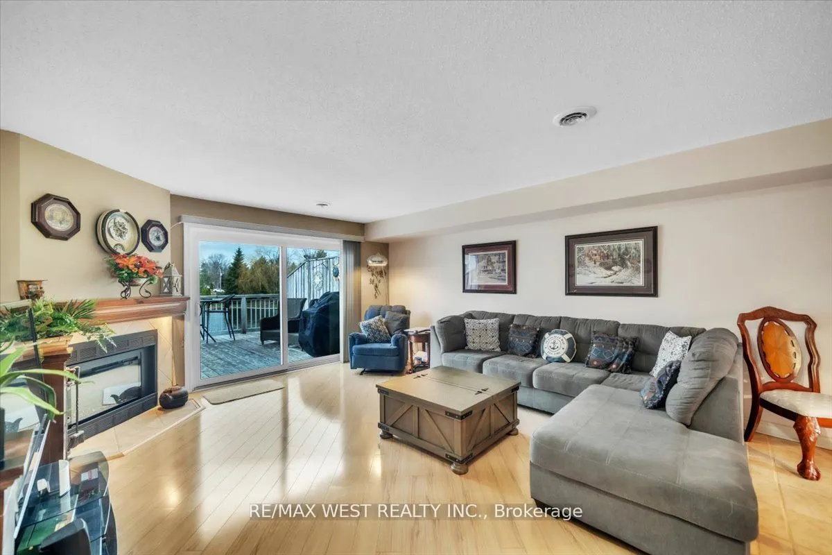 24 Laguna Parkway, #9
