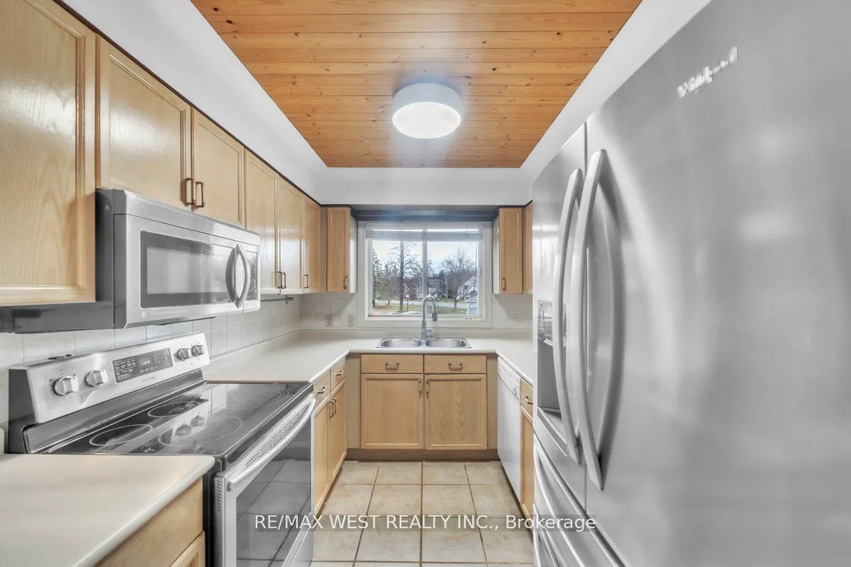 24 Laguna Parkway, #9