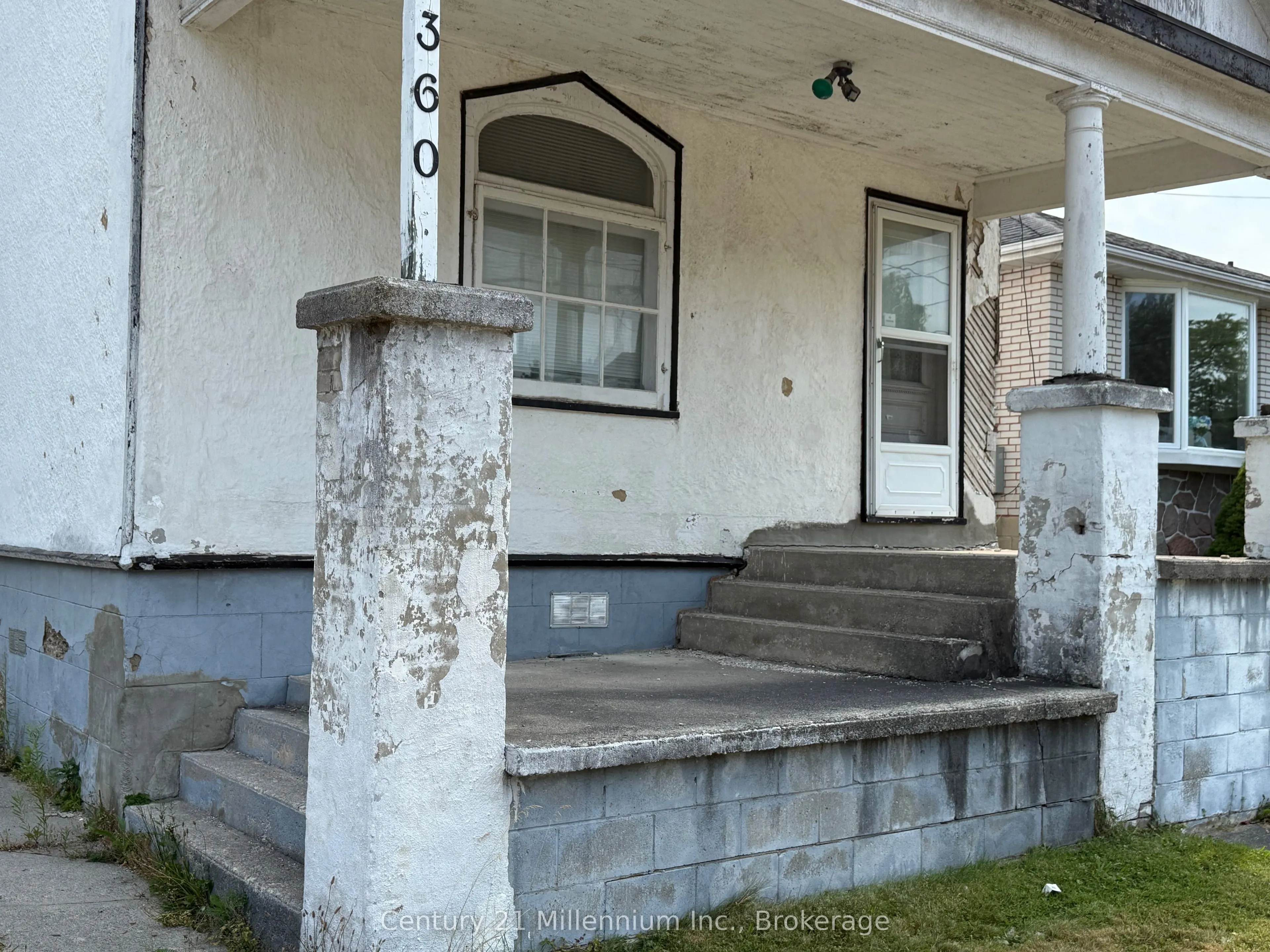 360 ONTARIO Street